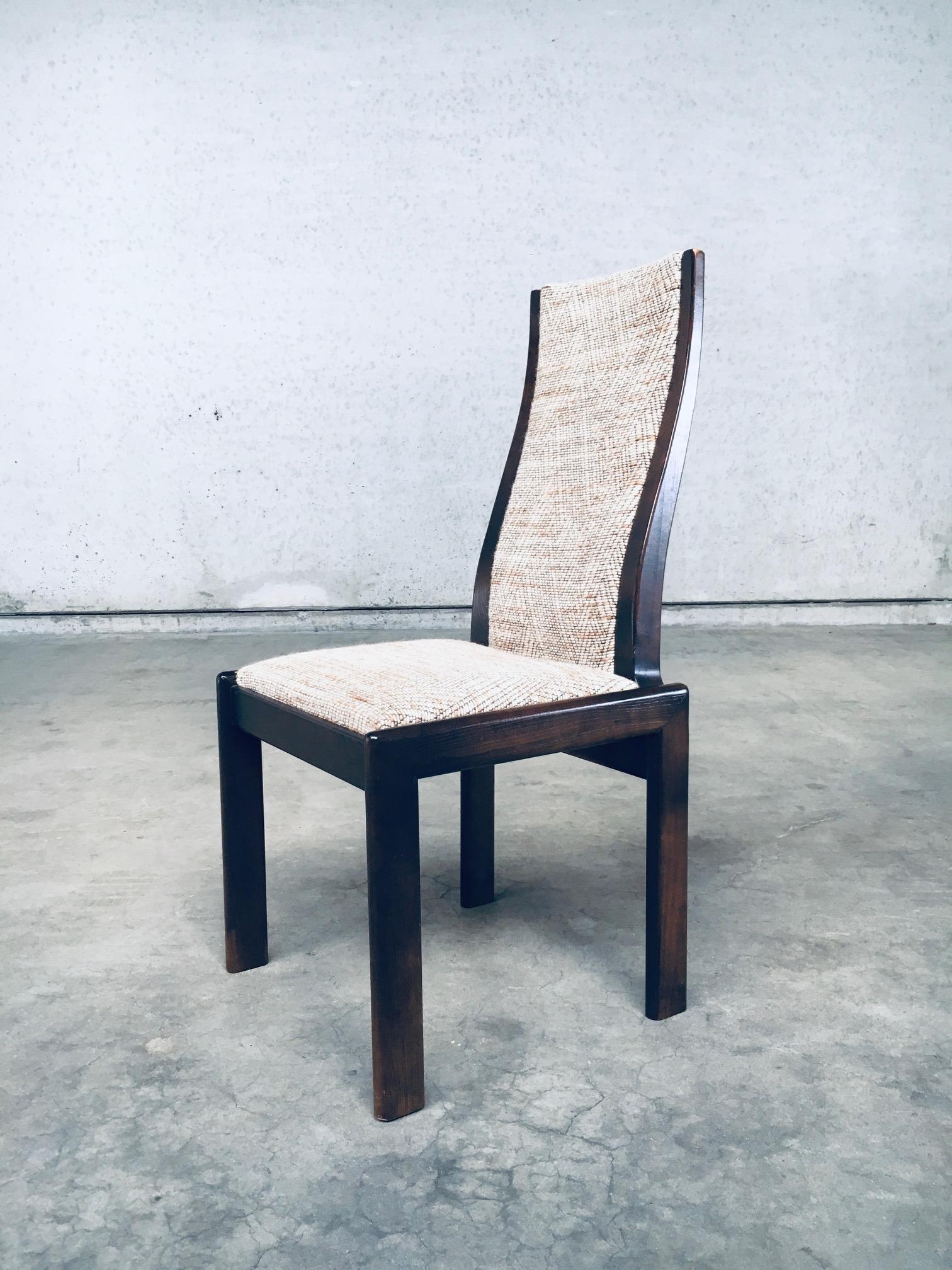 Postmodernes italienisches Design 1970er Jahre Esszimmerstuhl-Set im Angebot 3