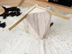 Tavolino da caffè postmoderno degli anni '70 in travertino e ottone Artedi in vetro