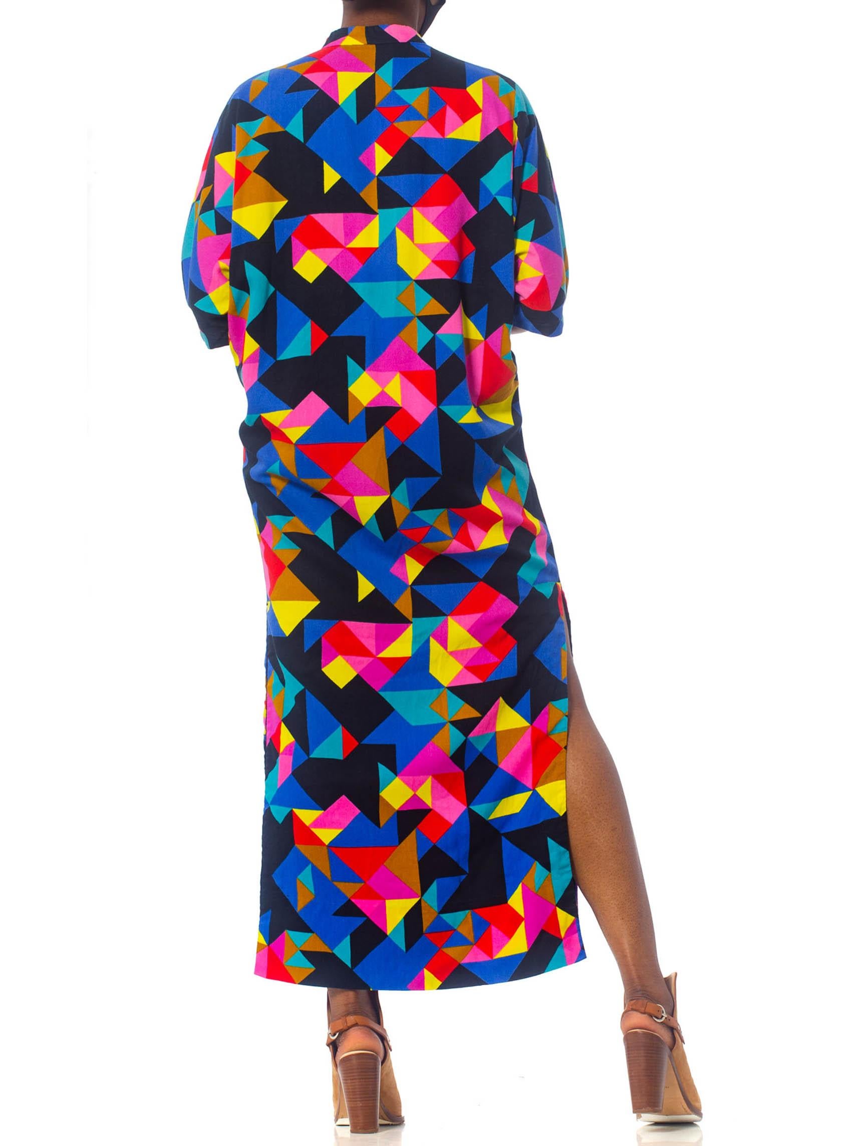 1970S Printed Multicolor Cotton Barkcloth Geometric  Kaftan In Excellent Condition In New York, NY
