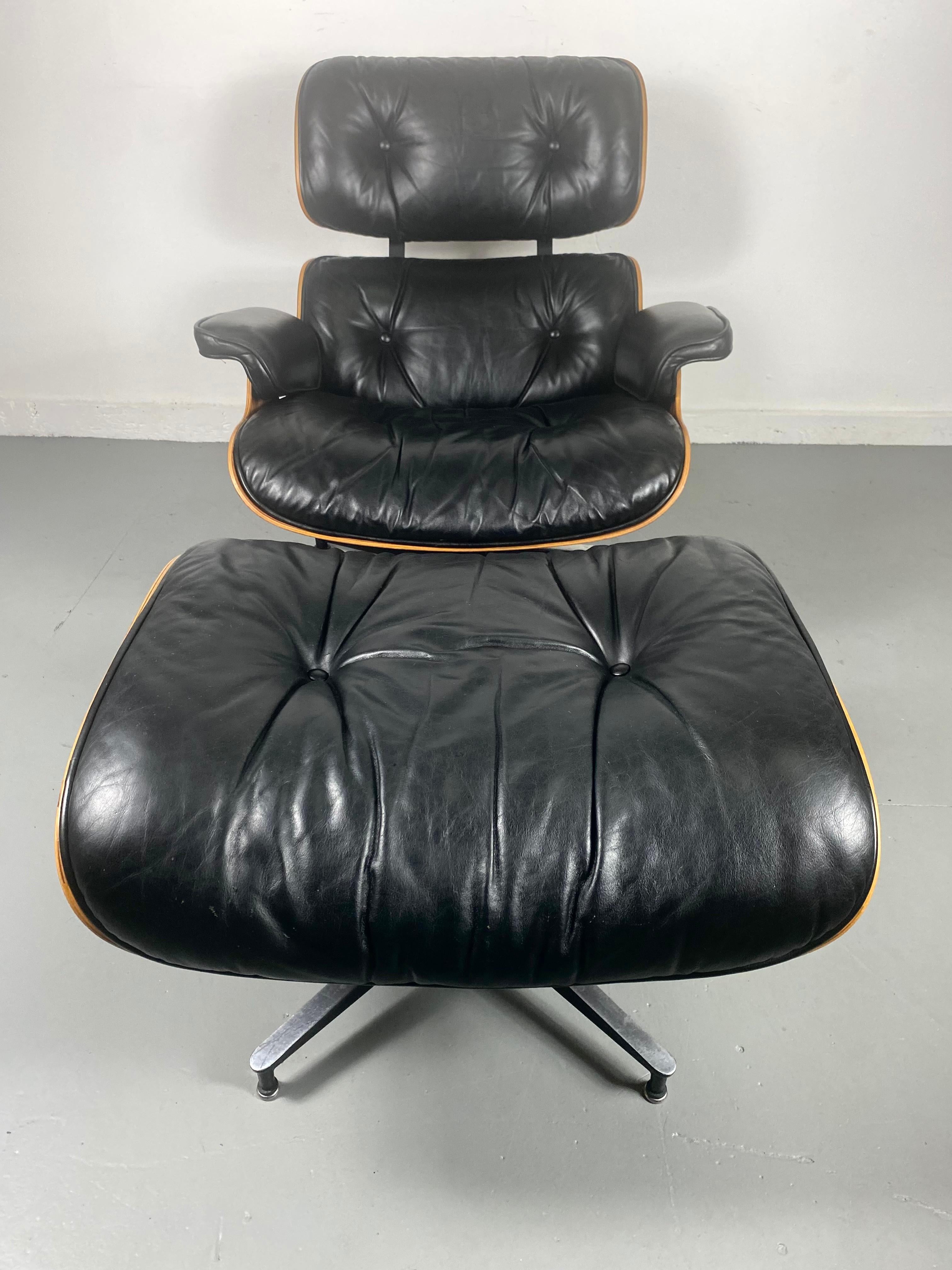 Aluminum 1970s Production Eames 670 & 671 Rosewood and Leather Lounge Chair Herman Miller