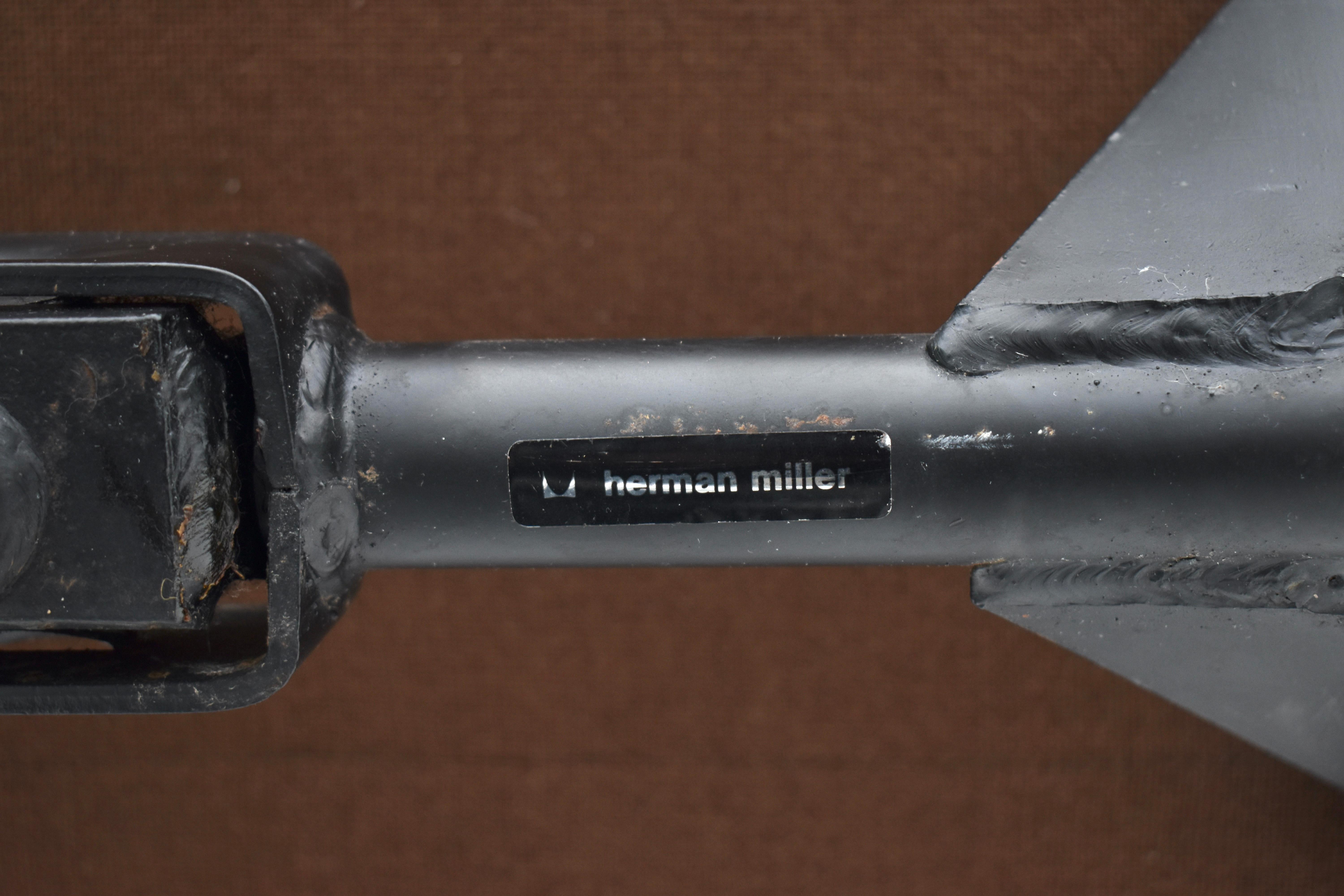 1970er Produktion Eames Soft Pad Management Chair für Herman Miller im Angebot 13