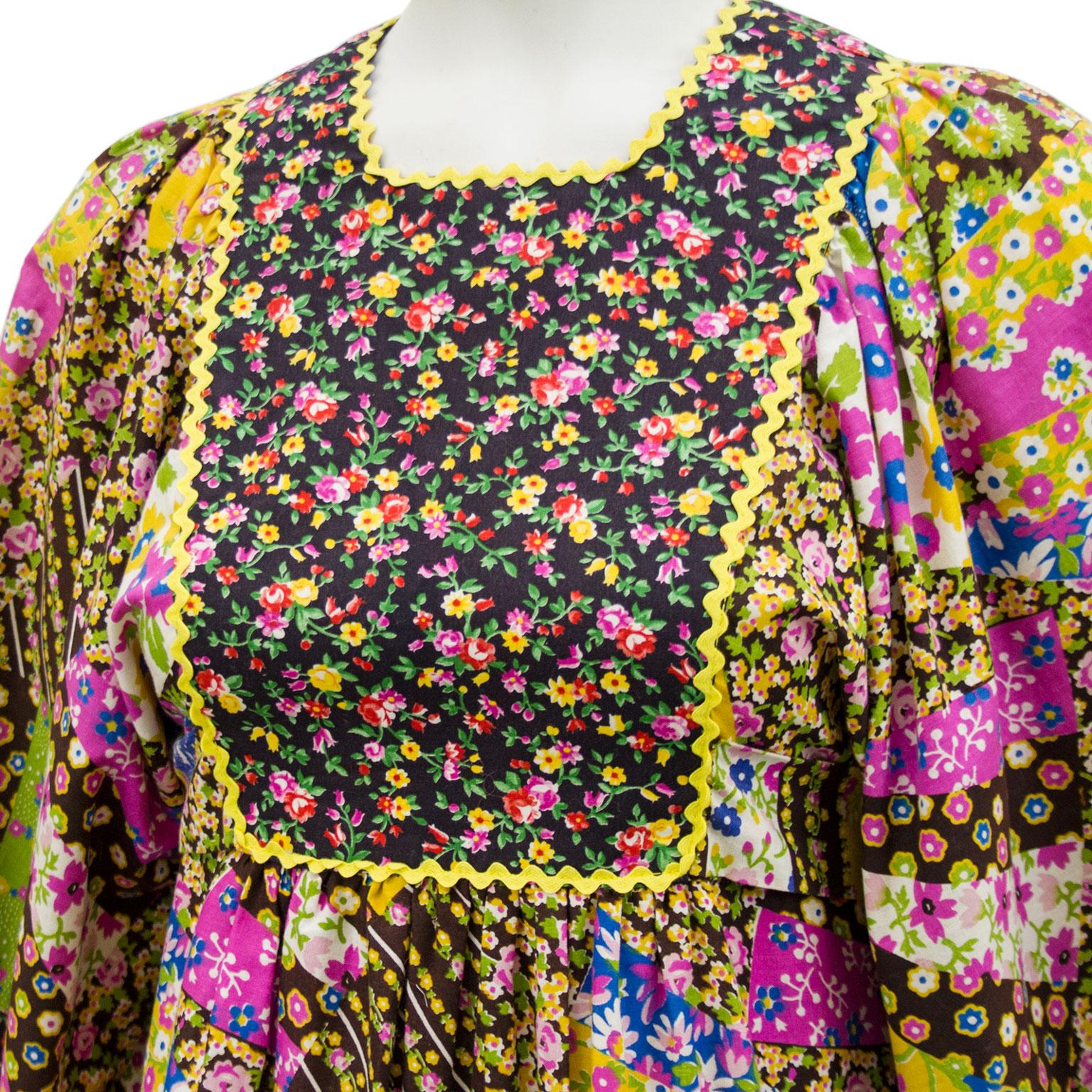 1970s Psychedelic Floral Patchwork Boho Dress In Good Condition In Toronto, Ontario