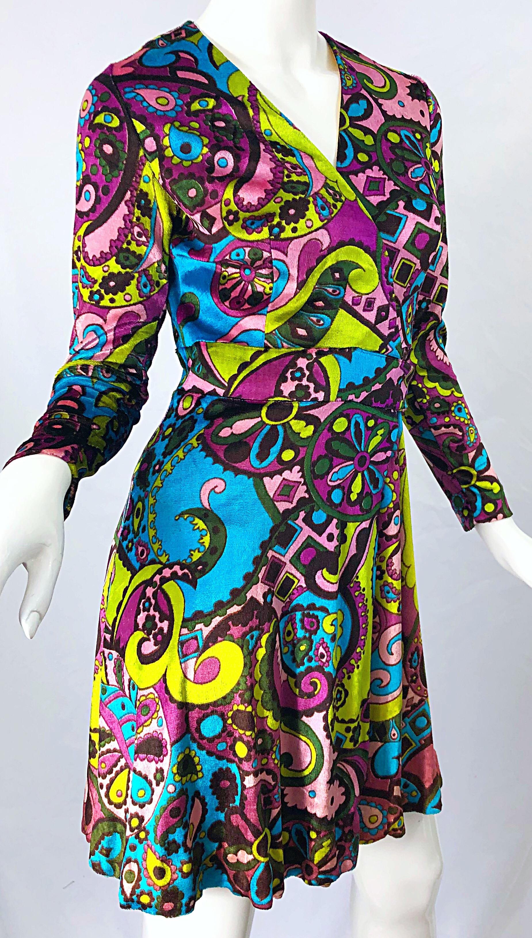 Black 1970s Psychedelic Paisley Print Colorful Velour Vintage 70s Wrap Dress For Sale