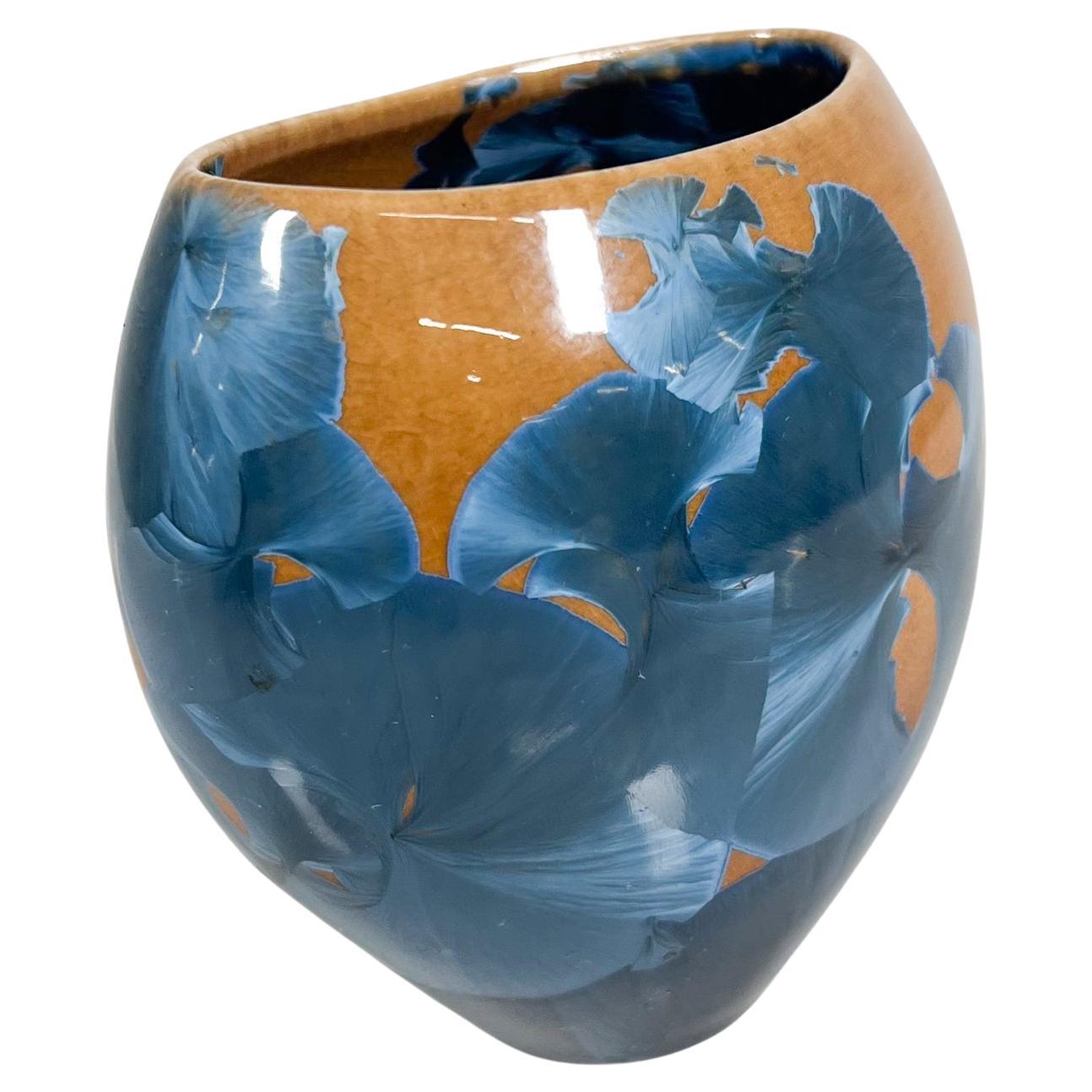 
Psychedelic Pottery Art Blue & Orange Petite Crystalline Vase
signed Louis Reding
San Diego Calif
3.75 x 2.5 d x 3.75 h
Crystalline Glaze Vase
Preowned vintage, please see images provided.