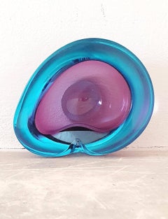 Italienische mundgeblasene Sommerso-Schale aus lila und blauem Muranoglas aus den 1970er Jahren