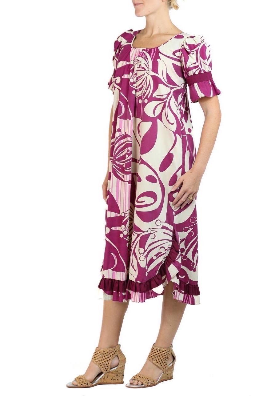 Lila & Cremefarbenes Kleid aus Poly/Baumwolle, hergestellt auf Hawaii von Muumuu, 1970er Jahre im Angebot 2