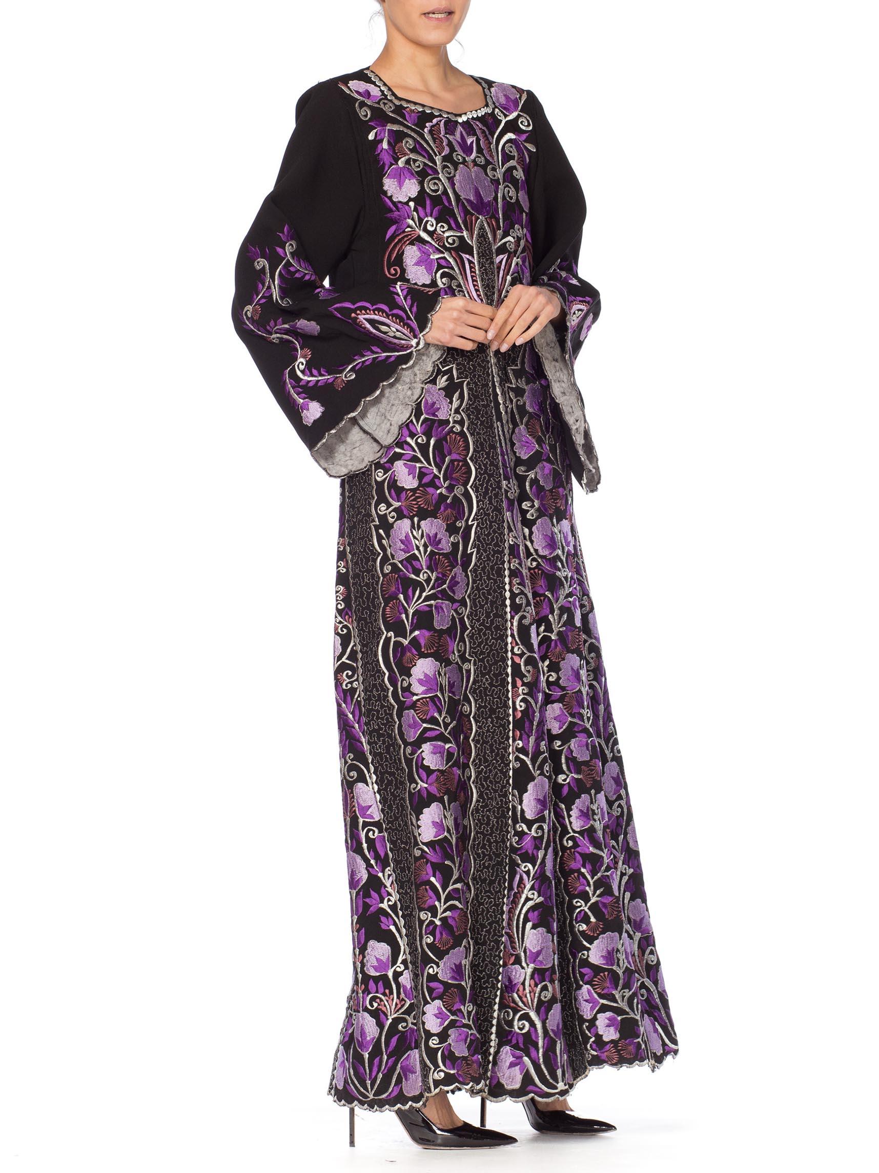 1970S Purple Embroidered  Metallic Floral Dress In Excellent Condition For Sale In New York, NY