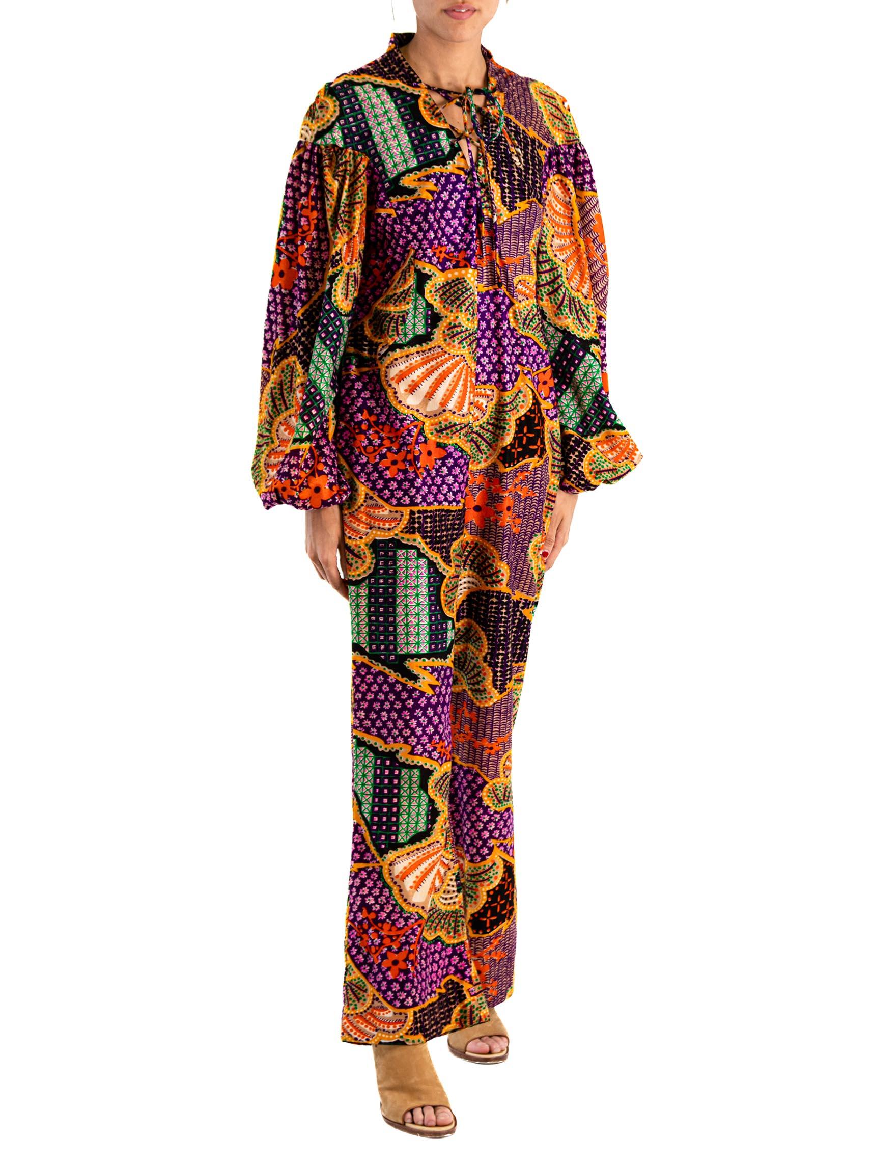 1970S Purple Velour Orange & Red Psychdelic Print Jumpsuit With Drawstring Clos In Excellent Condition In New York, NY