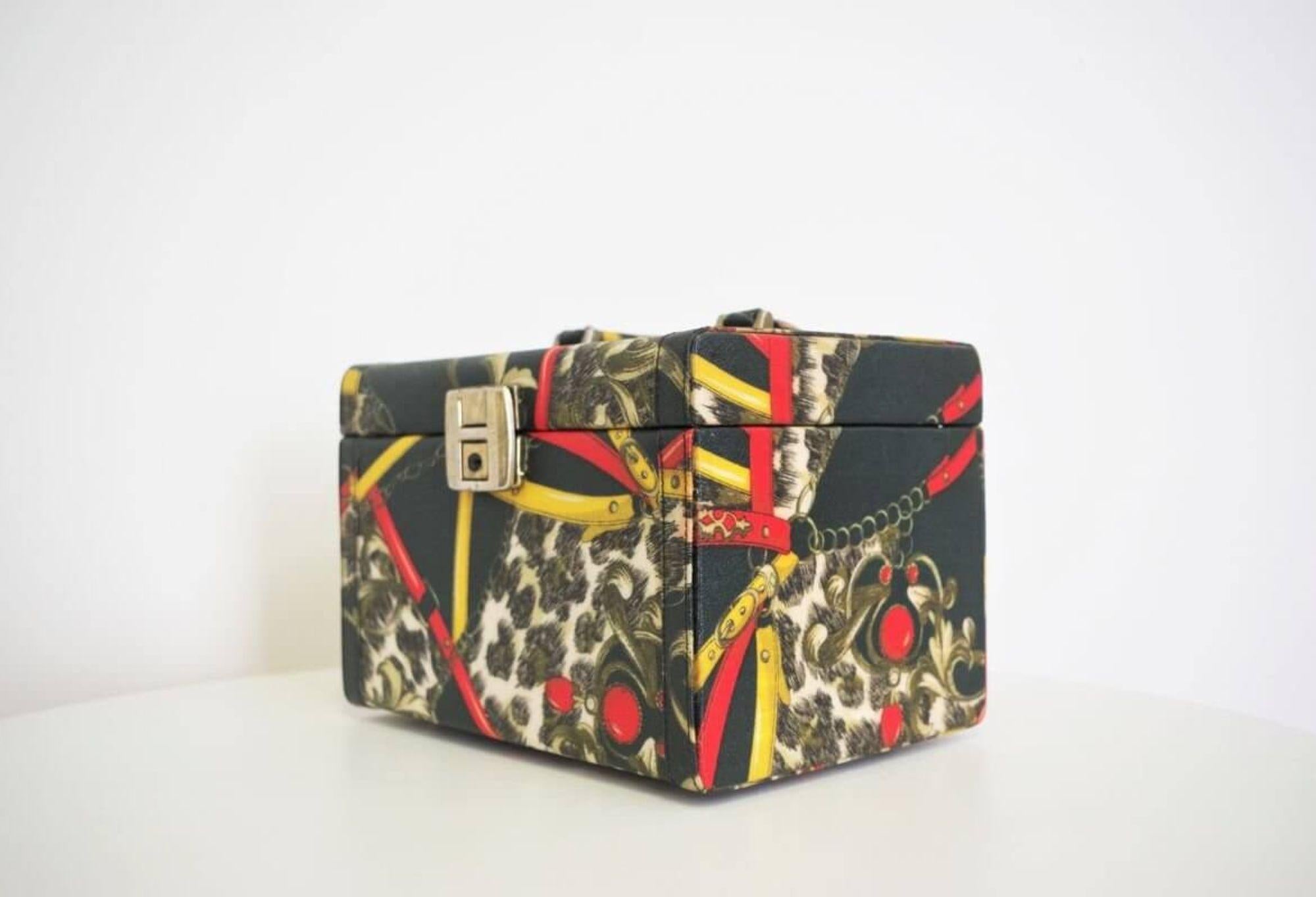 1970er R. di Camerino Kunstlederkoffer - eine Ikone der italienischen Mode im Zustand „Gut“ im Angebot in Manzano, IT