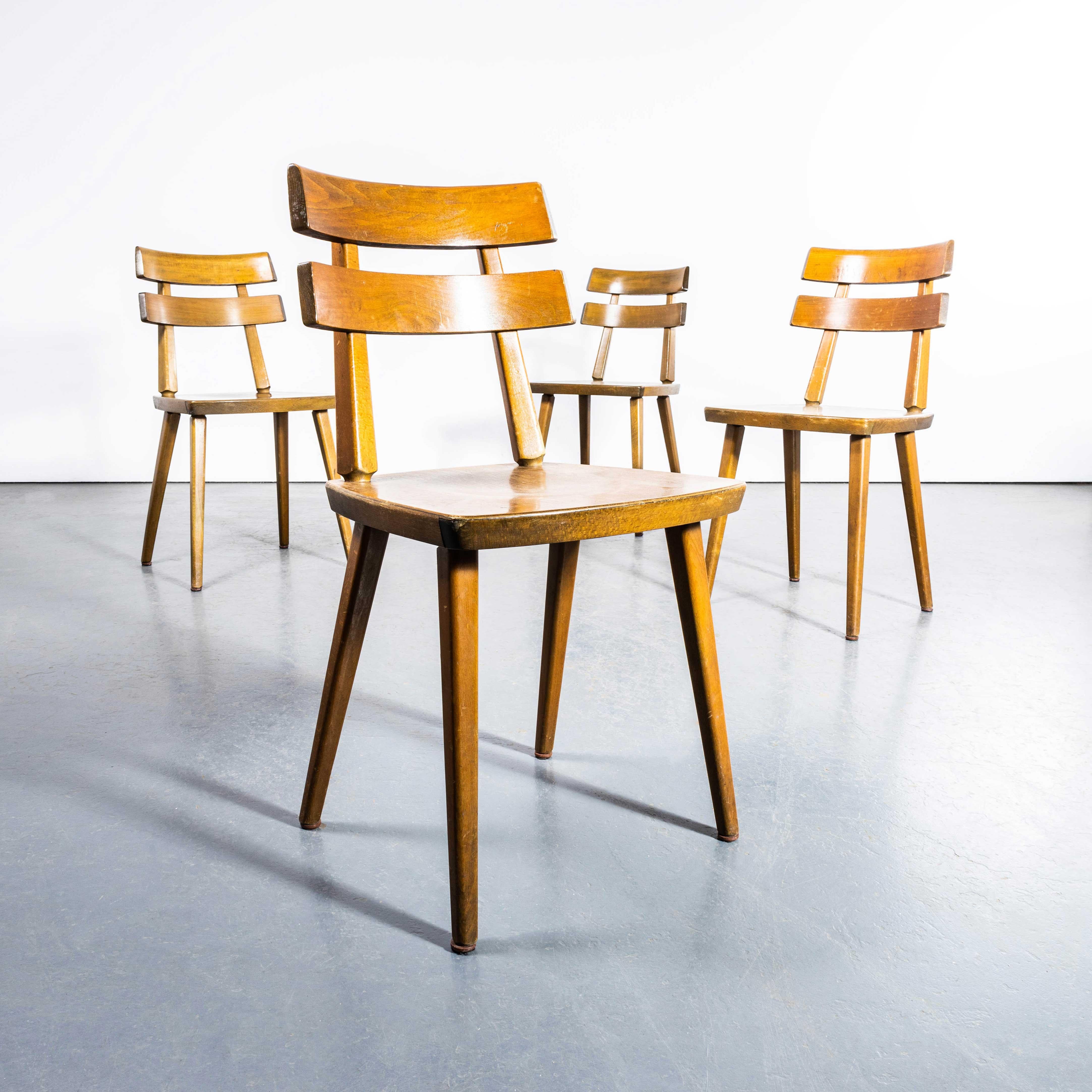 Hêtre Chaises de salle à manger françaises à dossier sur rails des années 1970 - Petit lot disponible en vente