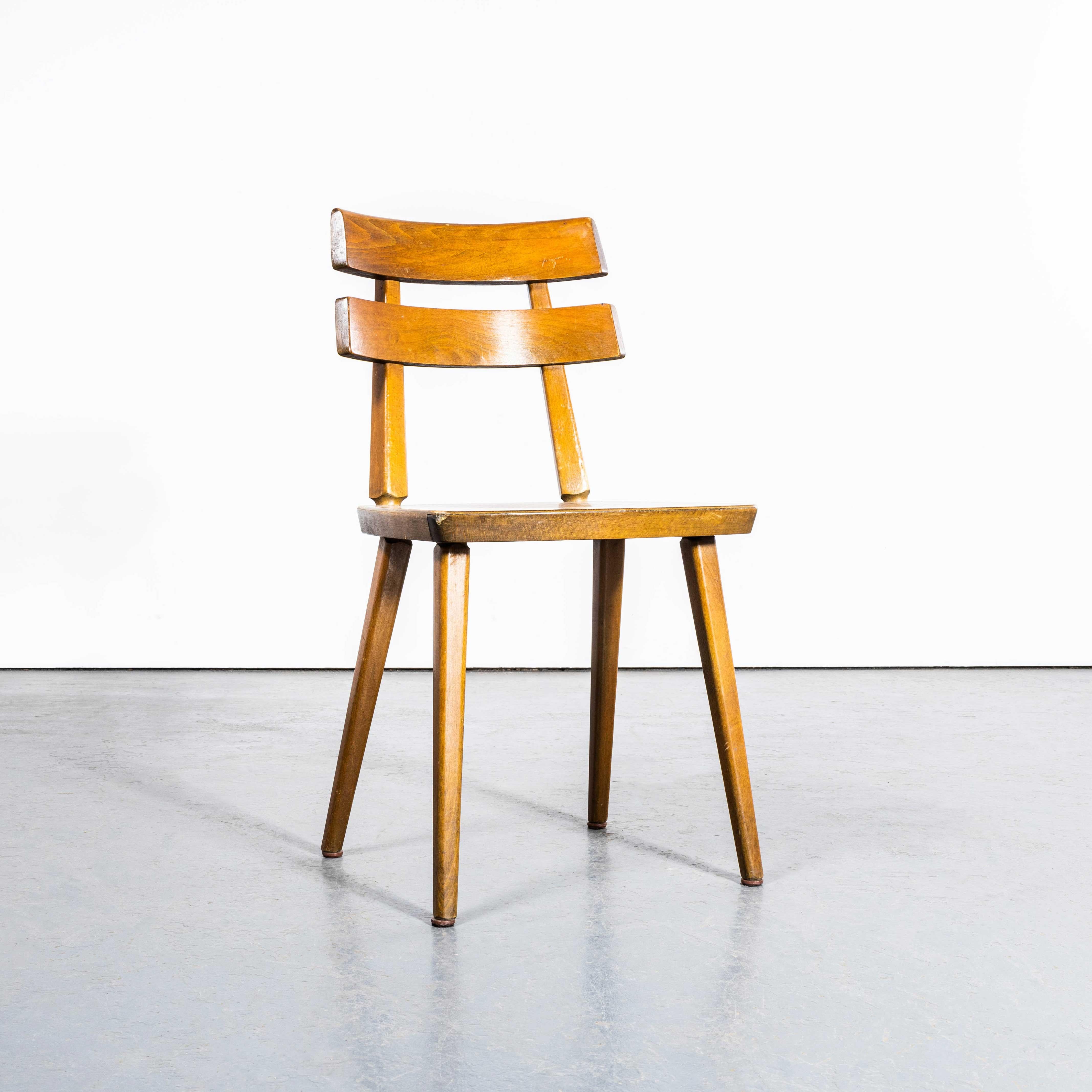 Chaises de salle à manger françaises à dossier sur rails des années 1970 - Petit lot disponible en vente 2