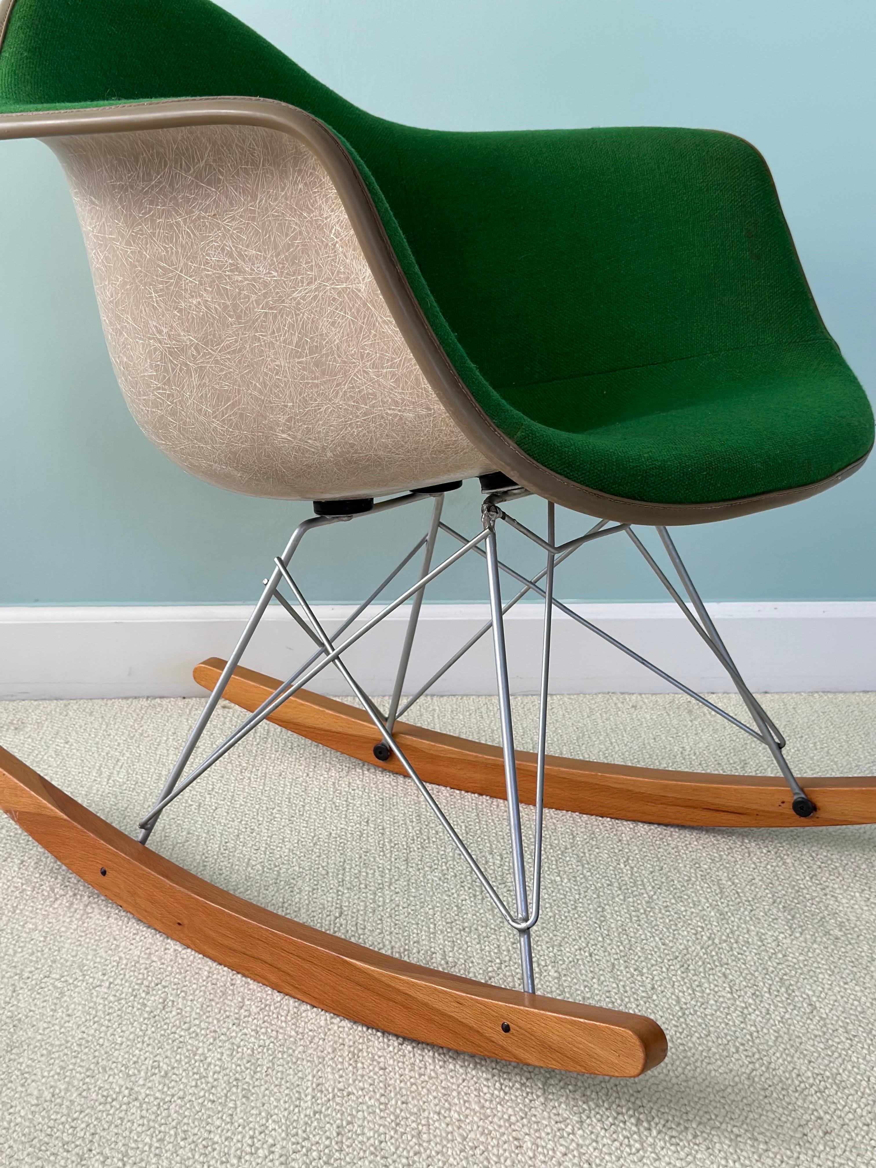 Mid-Century Modern 1970s RAR Eames for Herman Miller Fiberglass and Green Upholstery Rocker Chair  For Sale