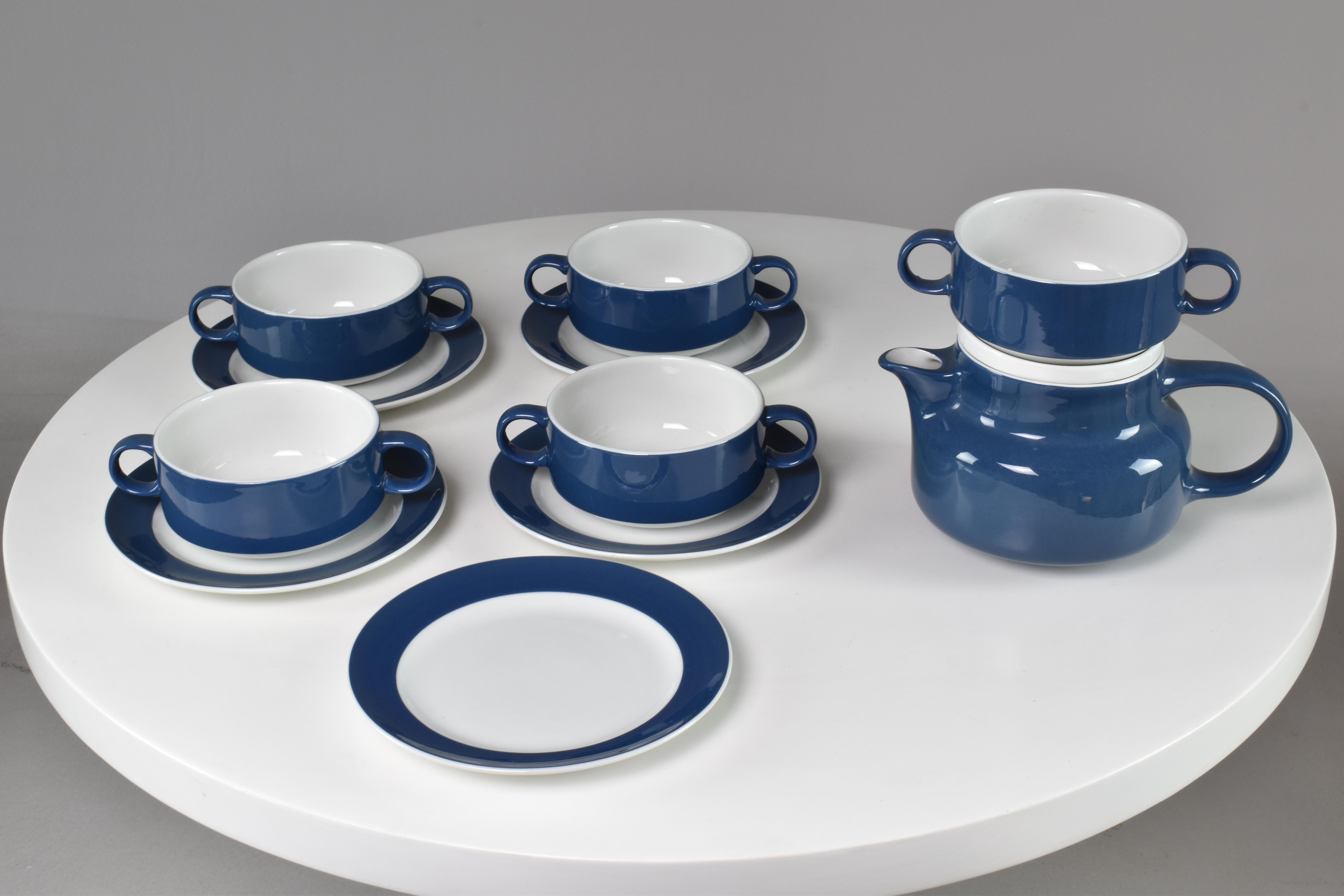 1970's Rare Italian Ceramic Tea and Coffee Service by Richard Ginori 2