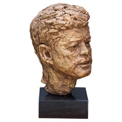 Rare grande sculpture rare de Robert Berks des années 1970 Buste de John F Kennedy de l'époque JFK