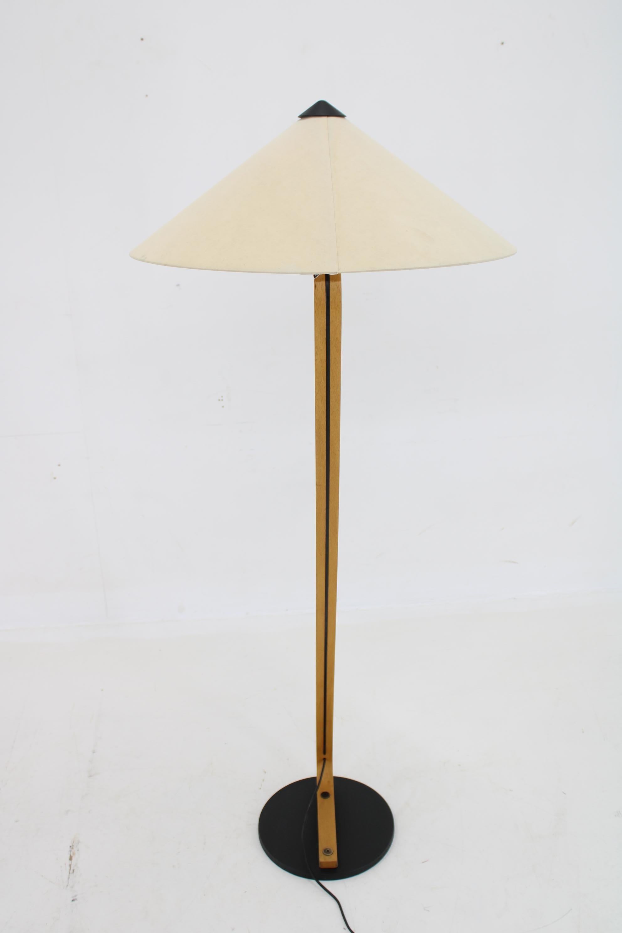 Seltene Mads Caprani-Stehlampe aus Bugholz, 1970er Jahre, Dänemark  (Dänisch) im Angebot