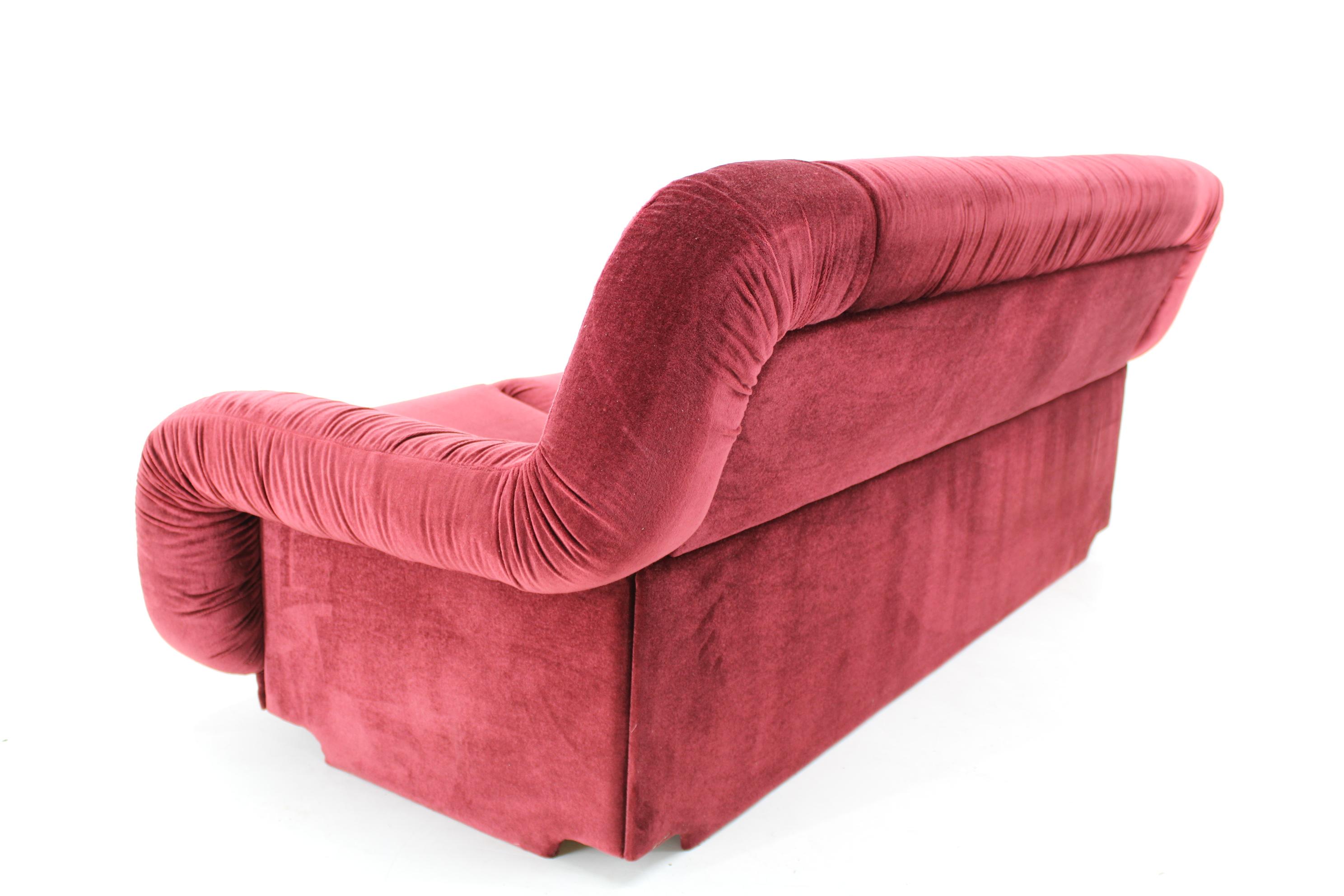 1970s Rare Mid Century Three-Seat Sofa, Italy  In Good Condition In Praha, CZ