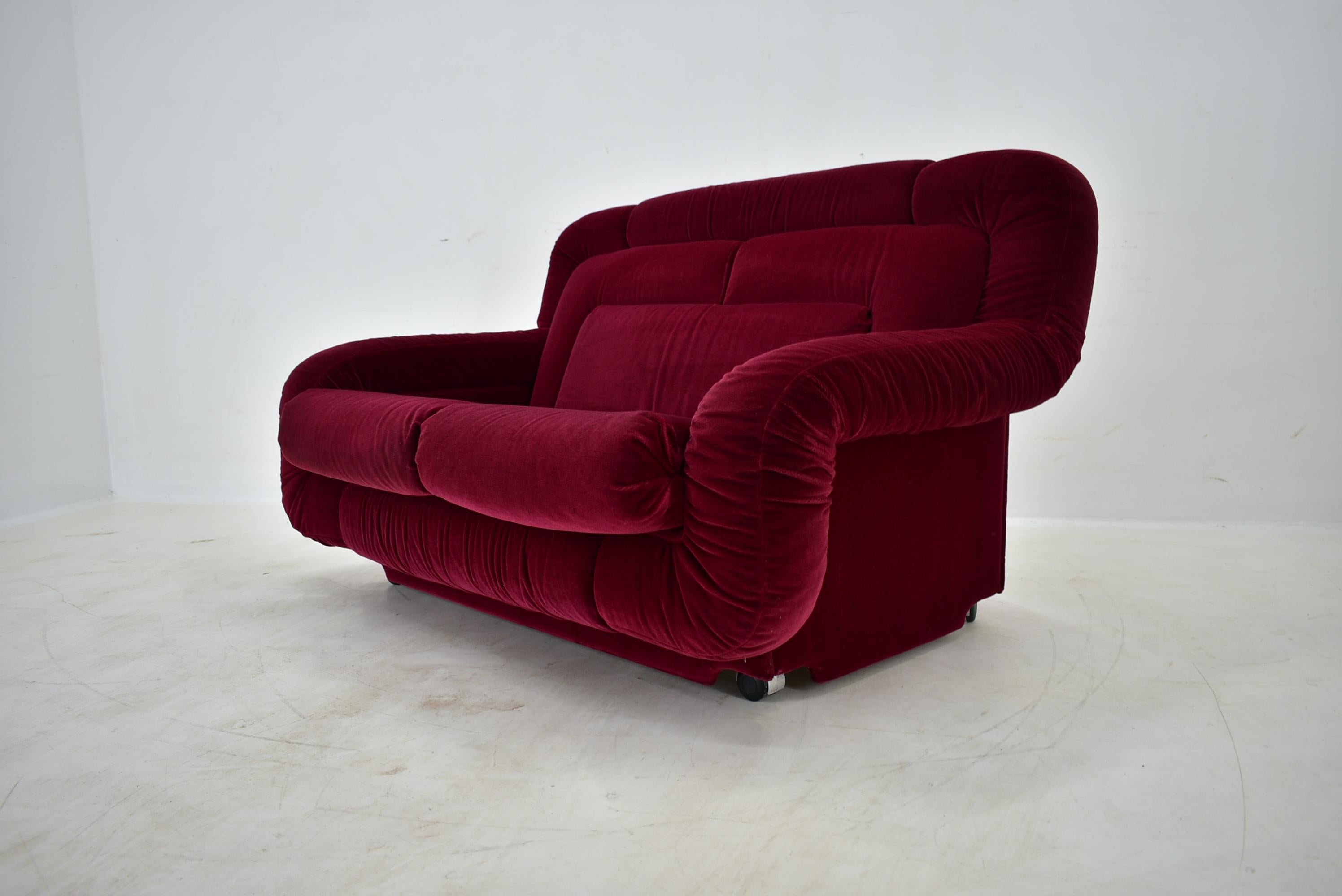 Fabric 1970s Rare Mid Century Two-Seat Sofa, Italy For Sale