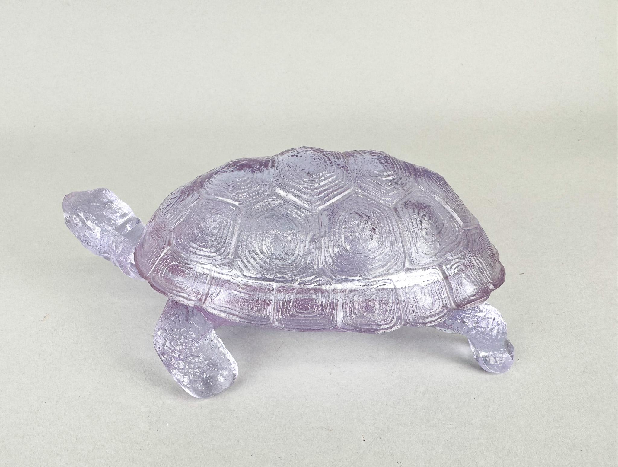 1970s Rare Neodymium Glass Jar, Czechoslovakia 4