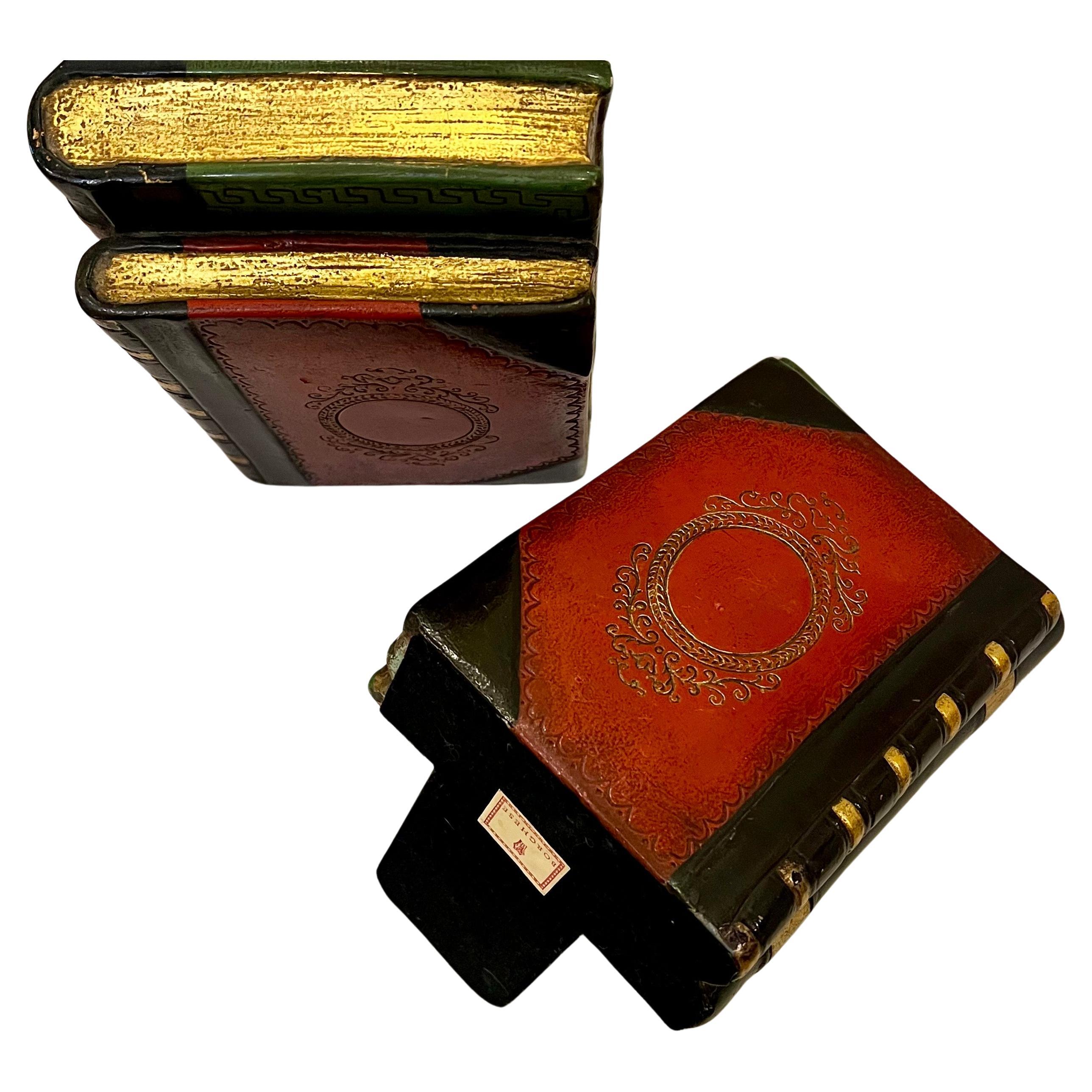 1970's Rare Pair of Bookends Classic Antique Bücher mit Gold Trim von Borghese im Zustand „Gut“ im Angebot in San Diego, CA