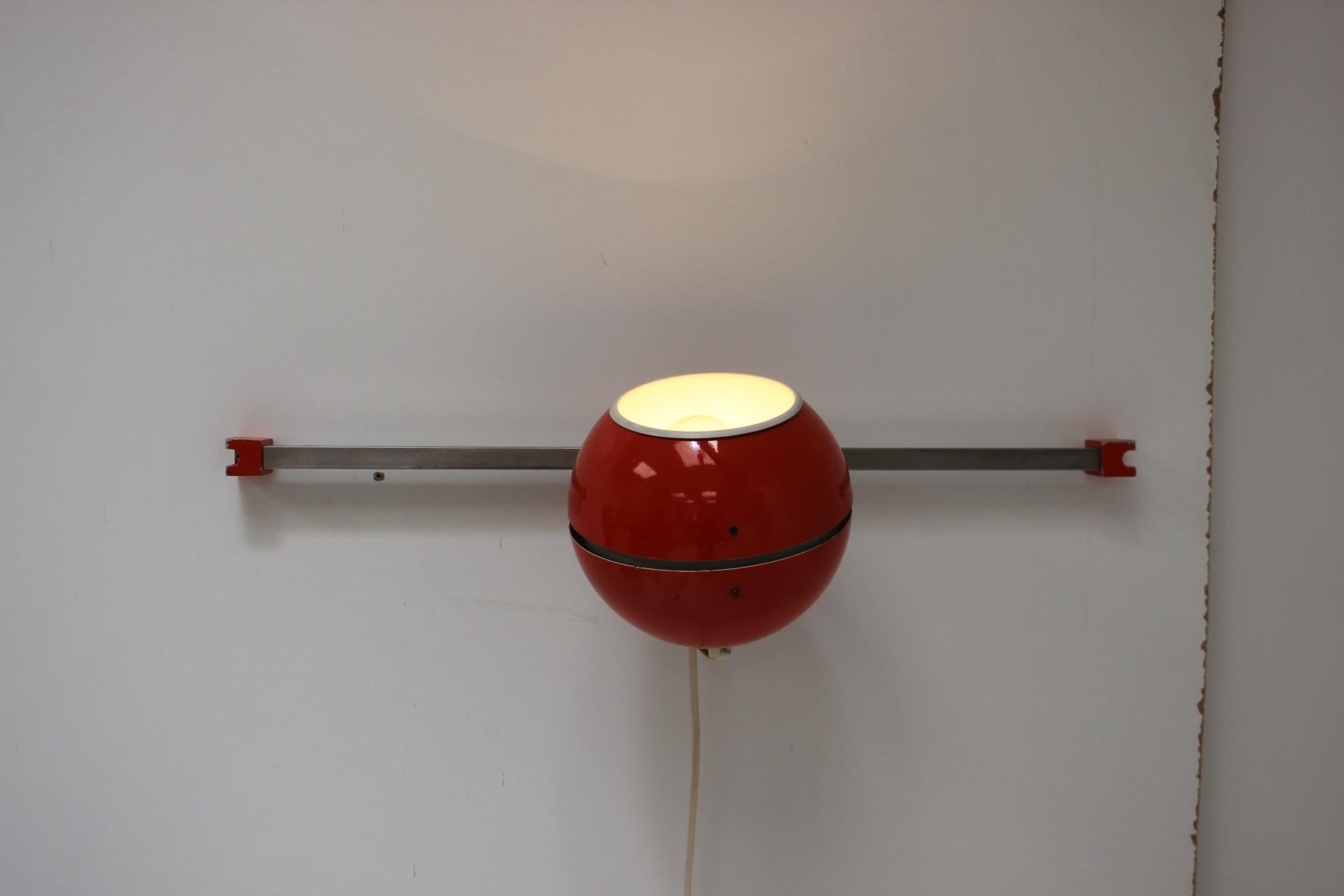 1970s Rare Space Age Wall Lamp For Sale 4