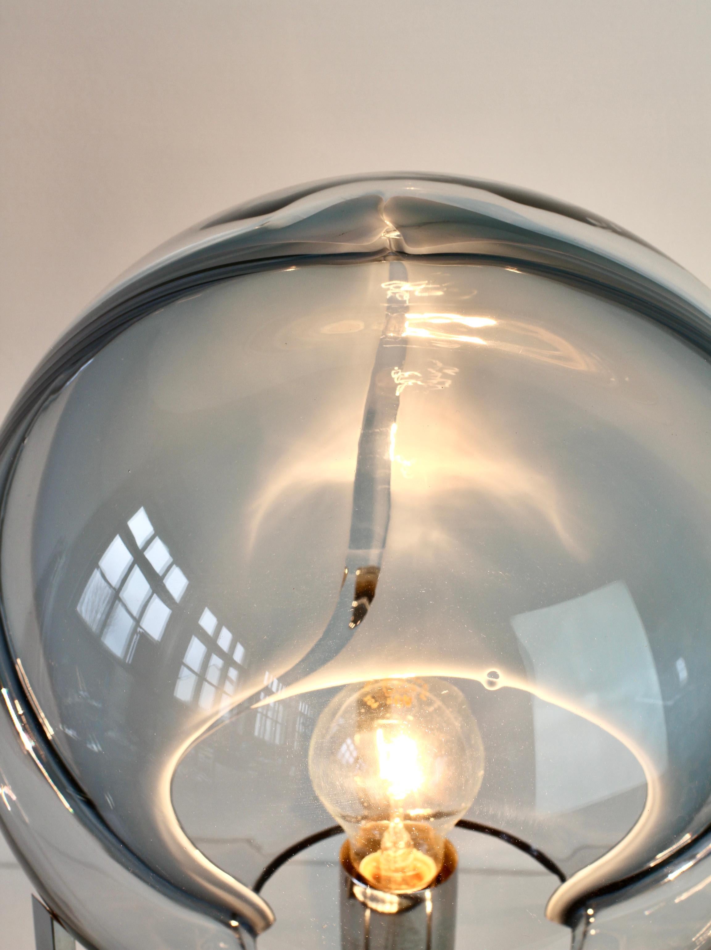 Seltene Toni Zuccheri 'attr.' aus den 1970er Jahren Große italienische Membran Murano Glas Tischlampe im Angebot 11