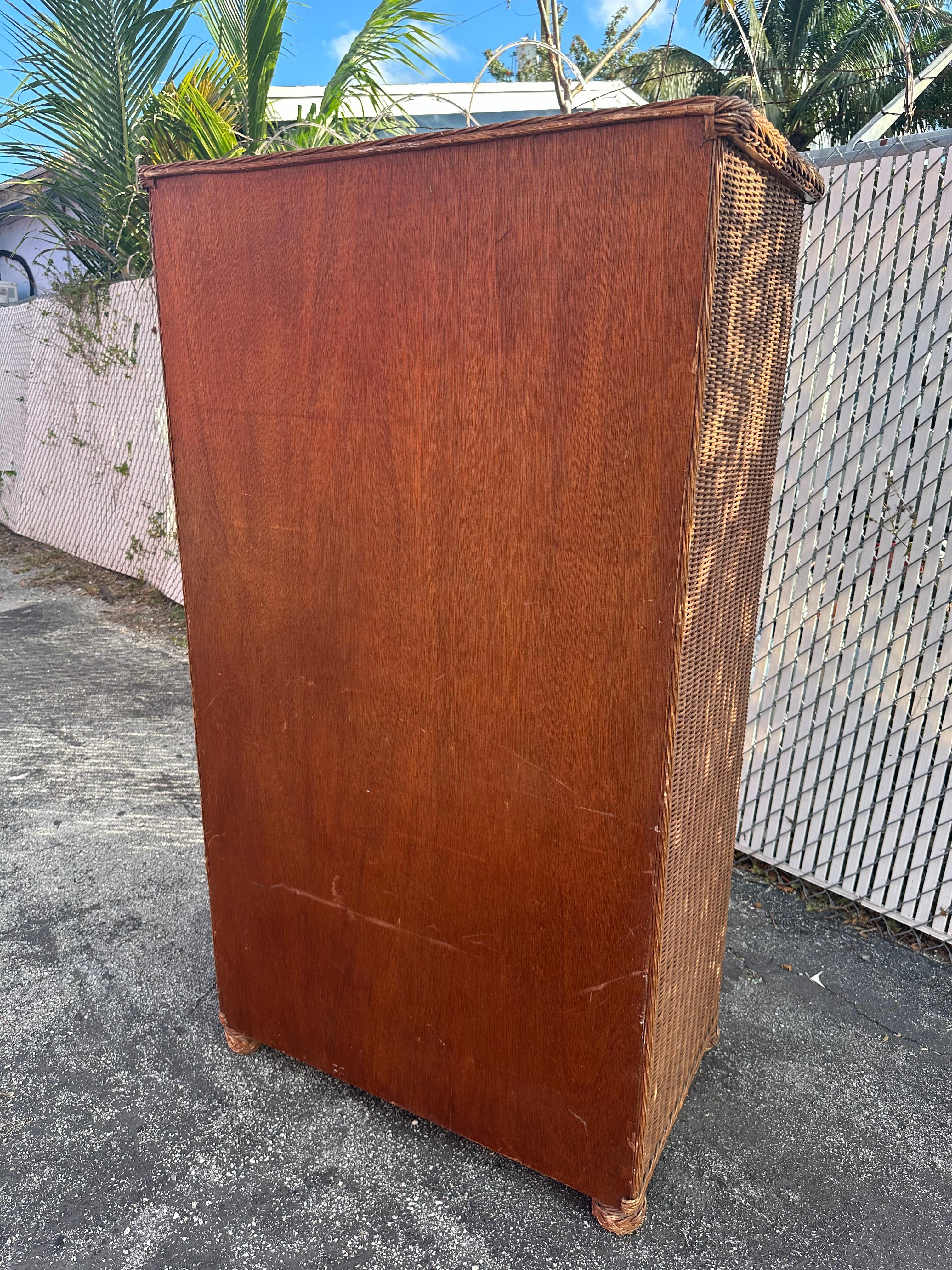 Armoire en rotin des années 1970 Armoire de rangement 1