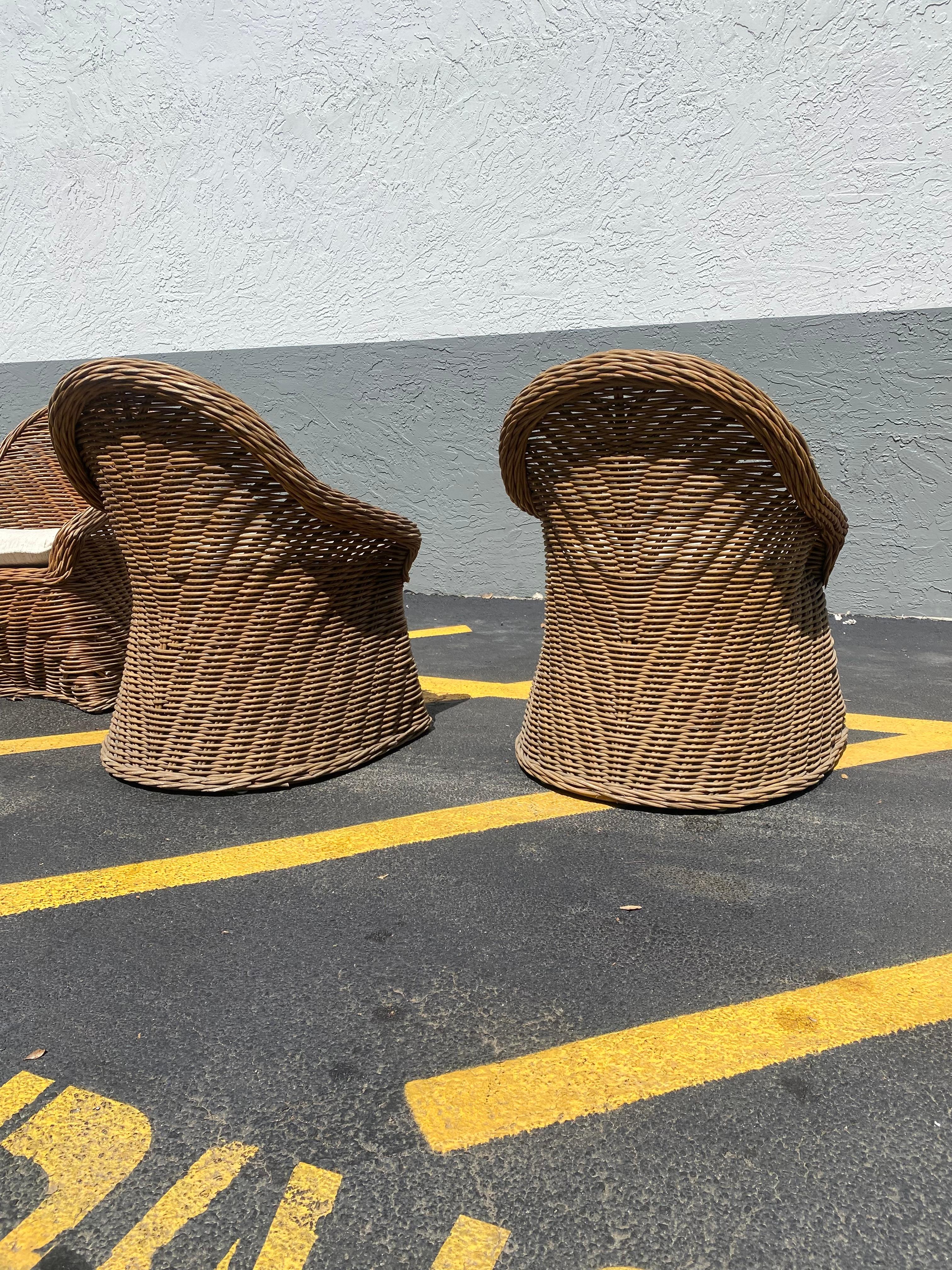1970s Rattan around Barrel Dining Table and Chairs, Set of 4 For Sale 2
