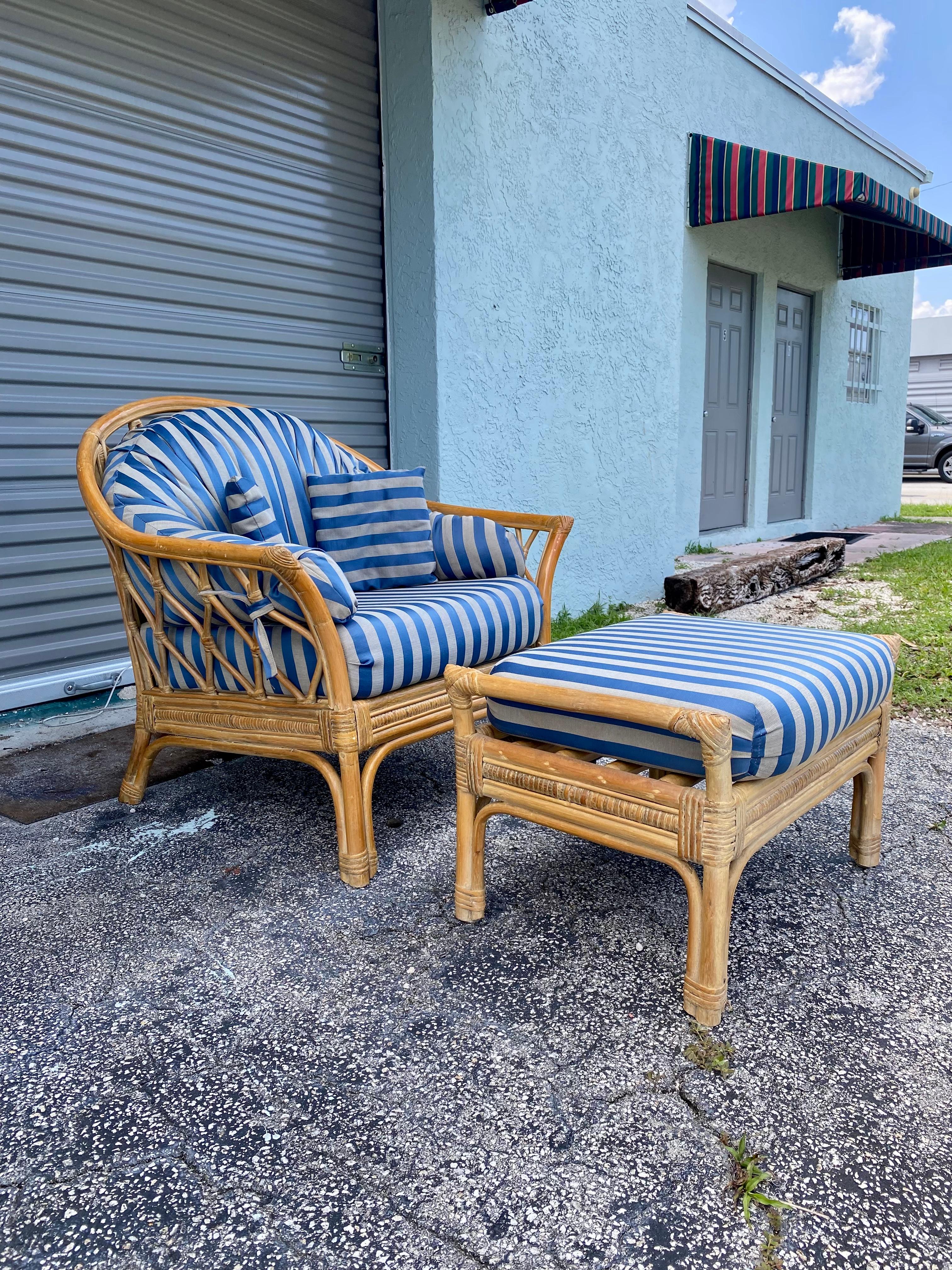 1970s Rattan Chair and Ottoman, Set of 2 In Good Condition For Sale In Fort Lauderdale, FL