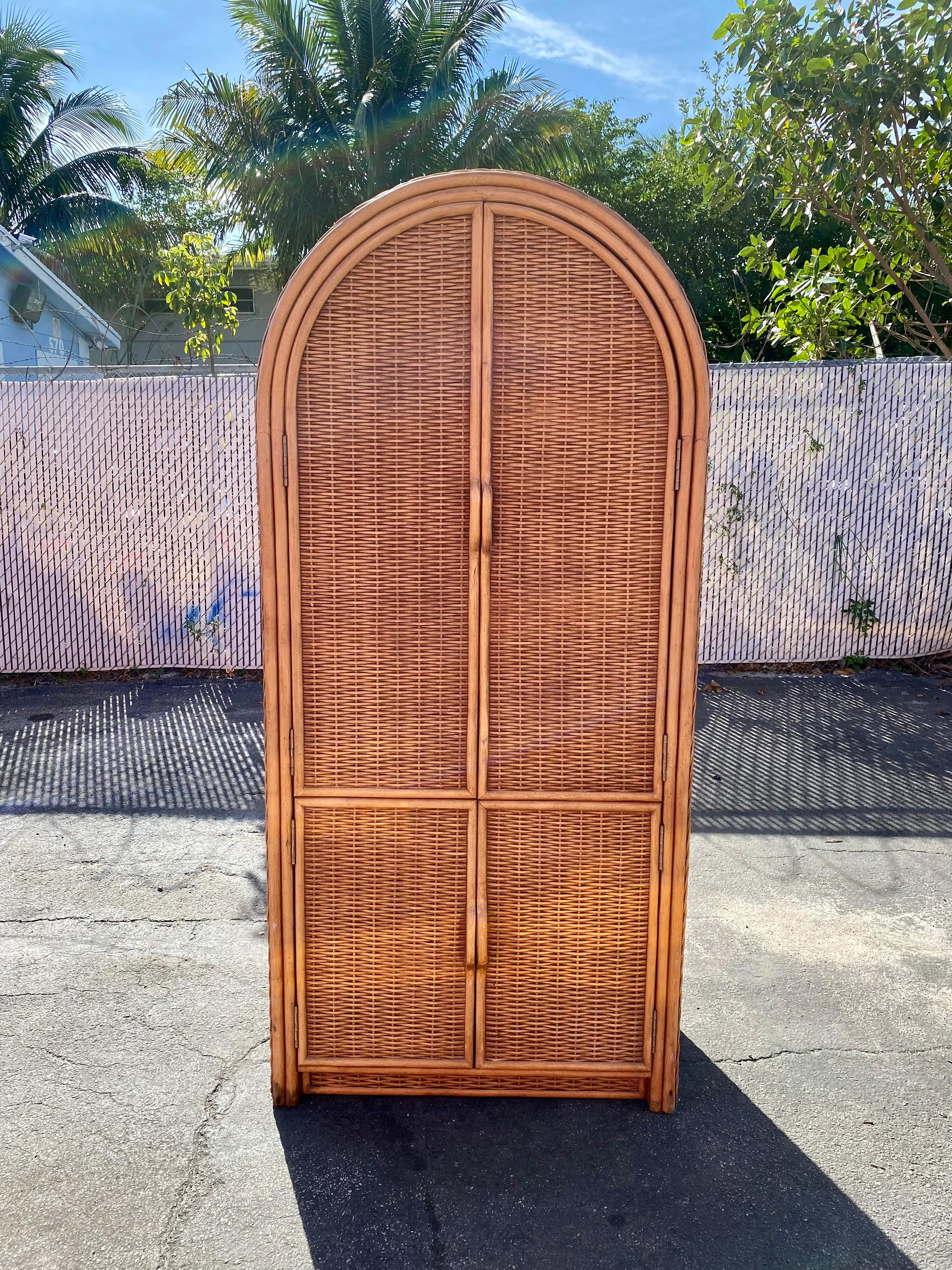 On offer on this occasion is one of the most stunning, rare wardrobe cabinet you could hope to find. Outstanding design is exhibited throughout. The beautiful cabinet is statement piece and packed with personality!! Just look at the gorgeous details