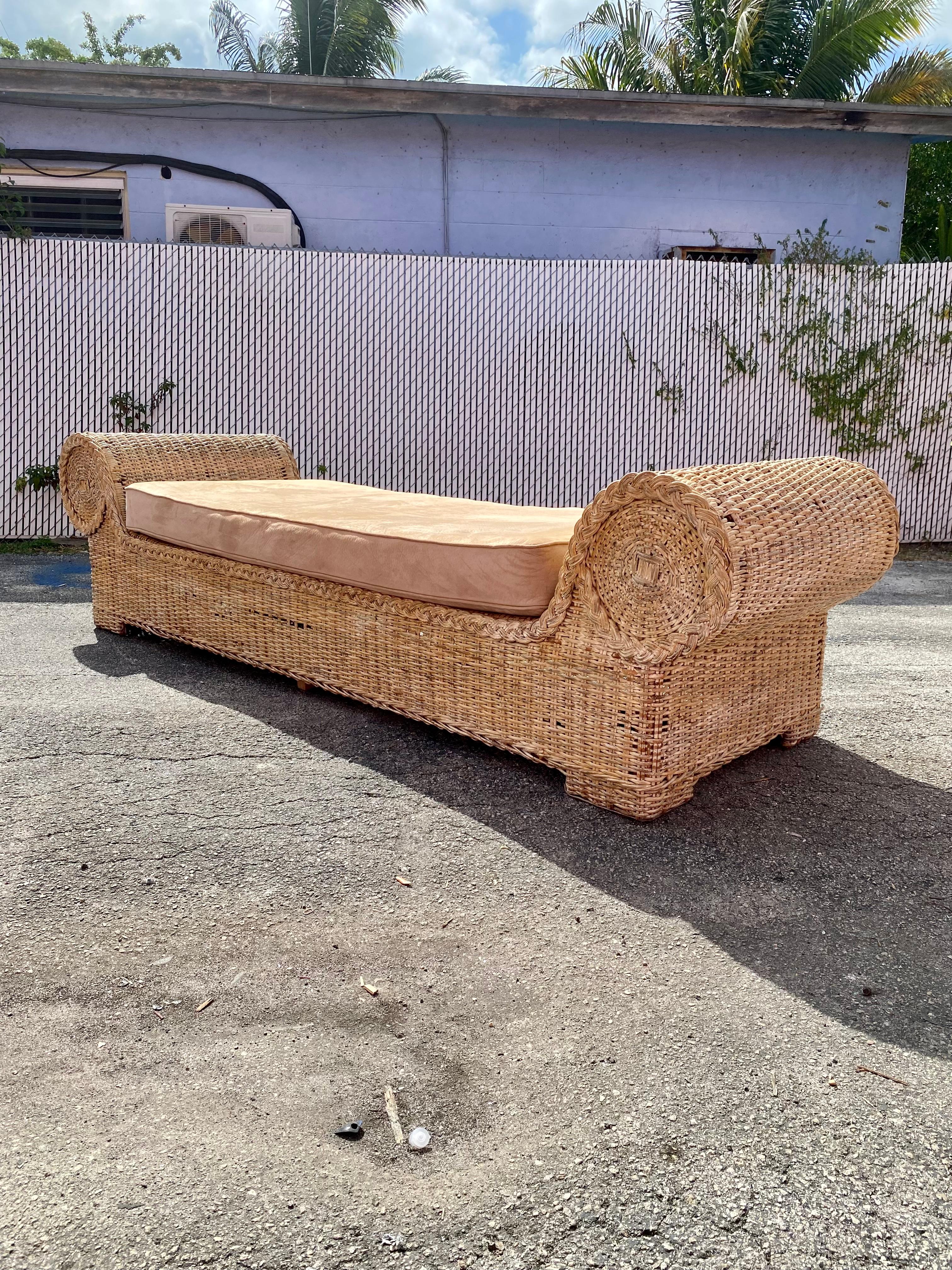 1970s Monumental Rattan Daybed and Chair, Set of 2 For Sale 6