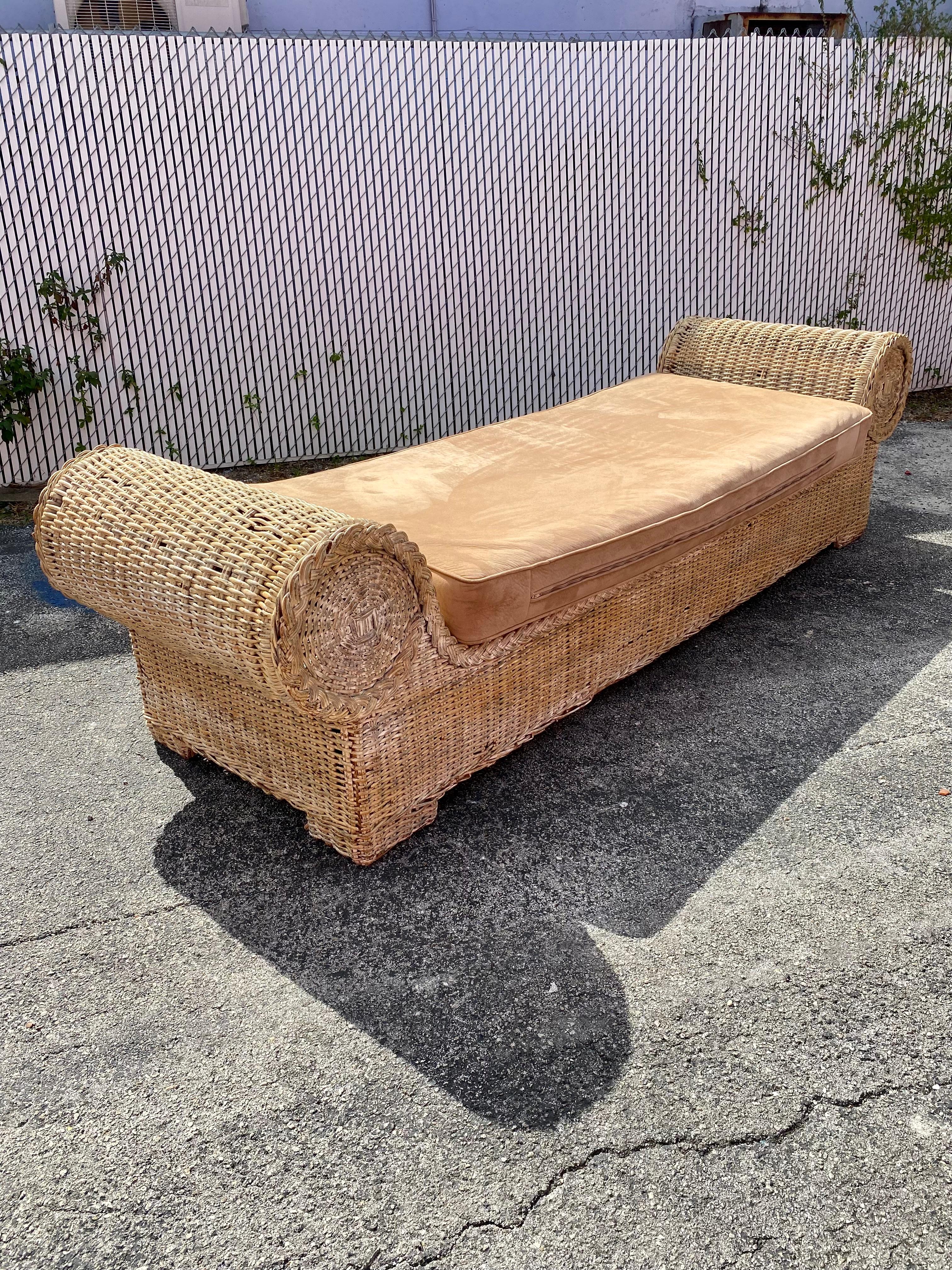 1970s Monumental Rattan Daybed and Chair, Set of 2 In Good Condition For Sale In Fort Lauderdale, FL