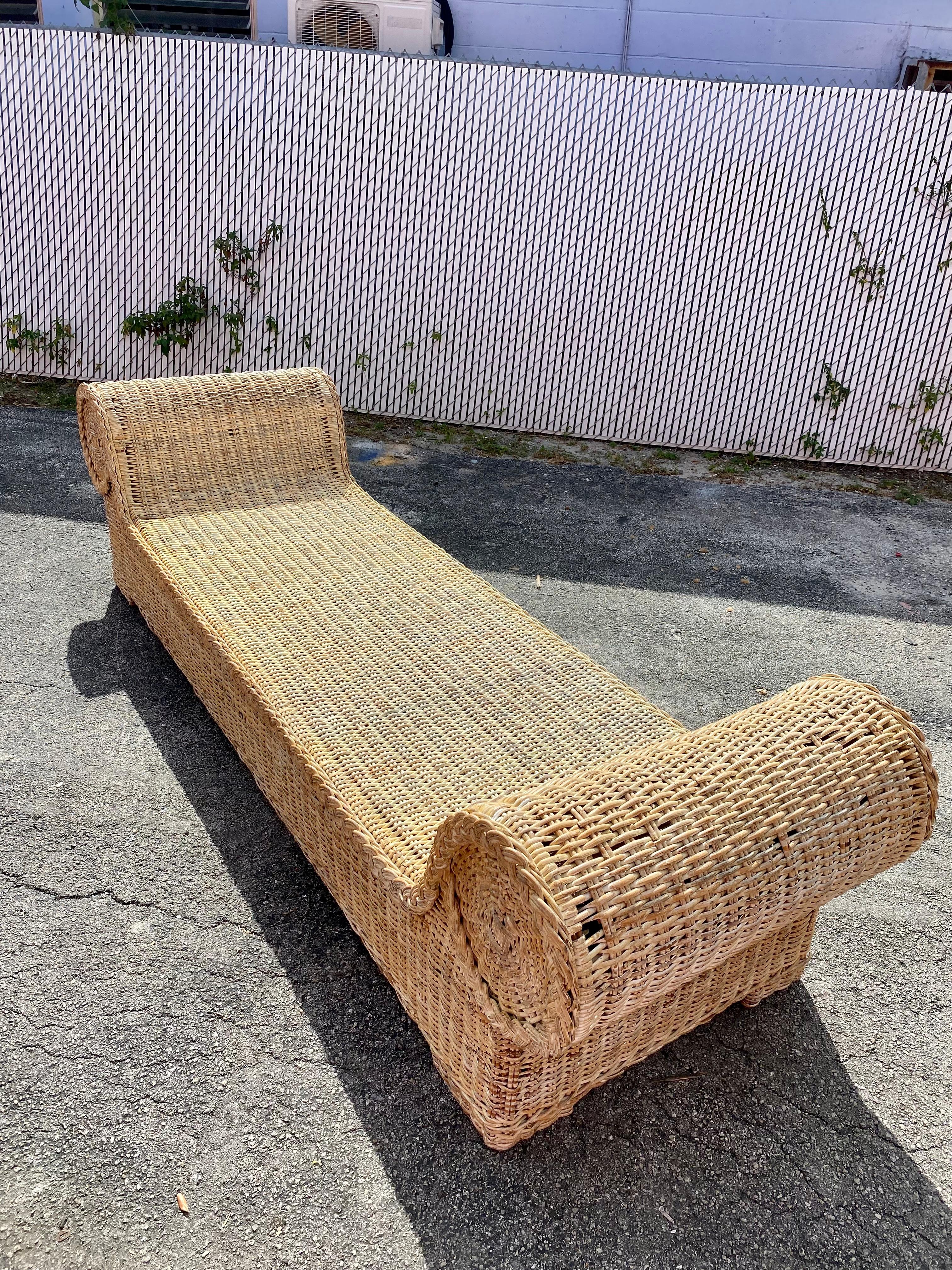 1970s Monumental Rattan Daybed and Chair, Set of 2 For Sale 2