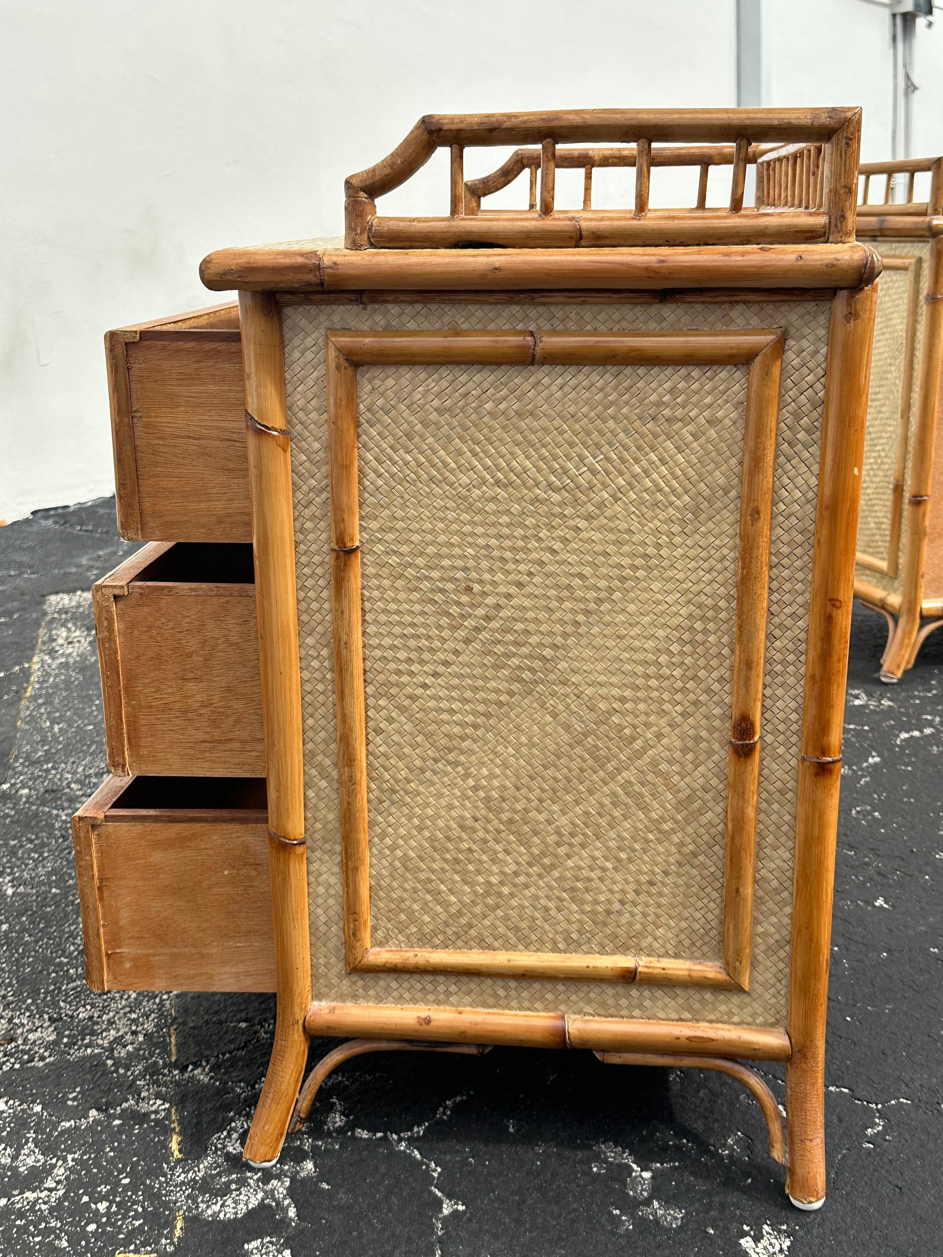 1970s Rattan Grasscloth Pagoda Organic Modern Nightstands, Set of 2 5
