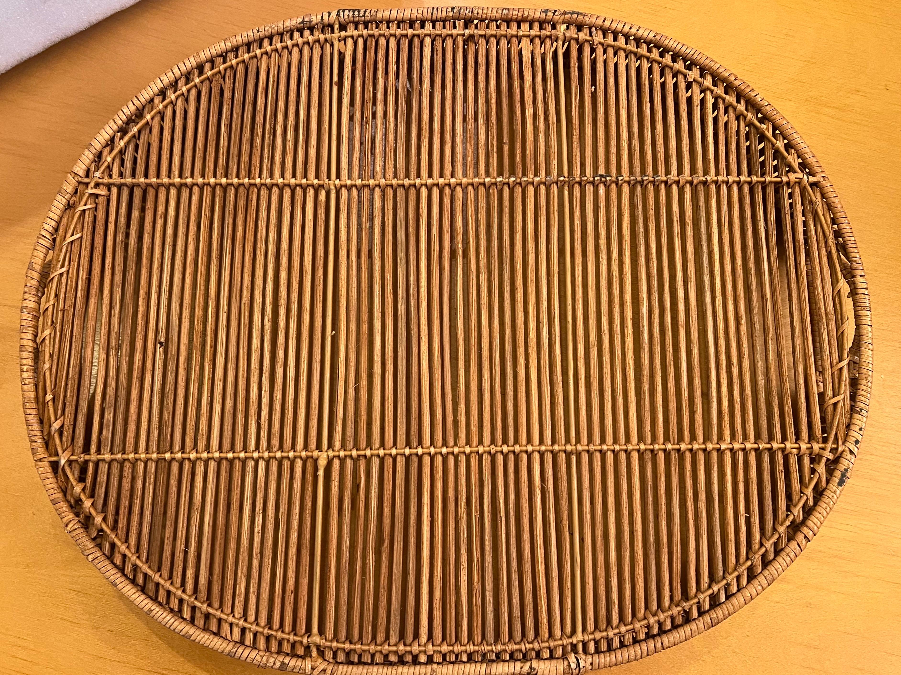 1970's rattan Large Oval Tray In Good Condition In San Diego, CA
