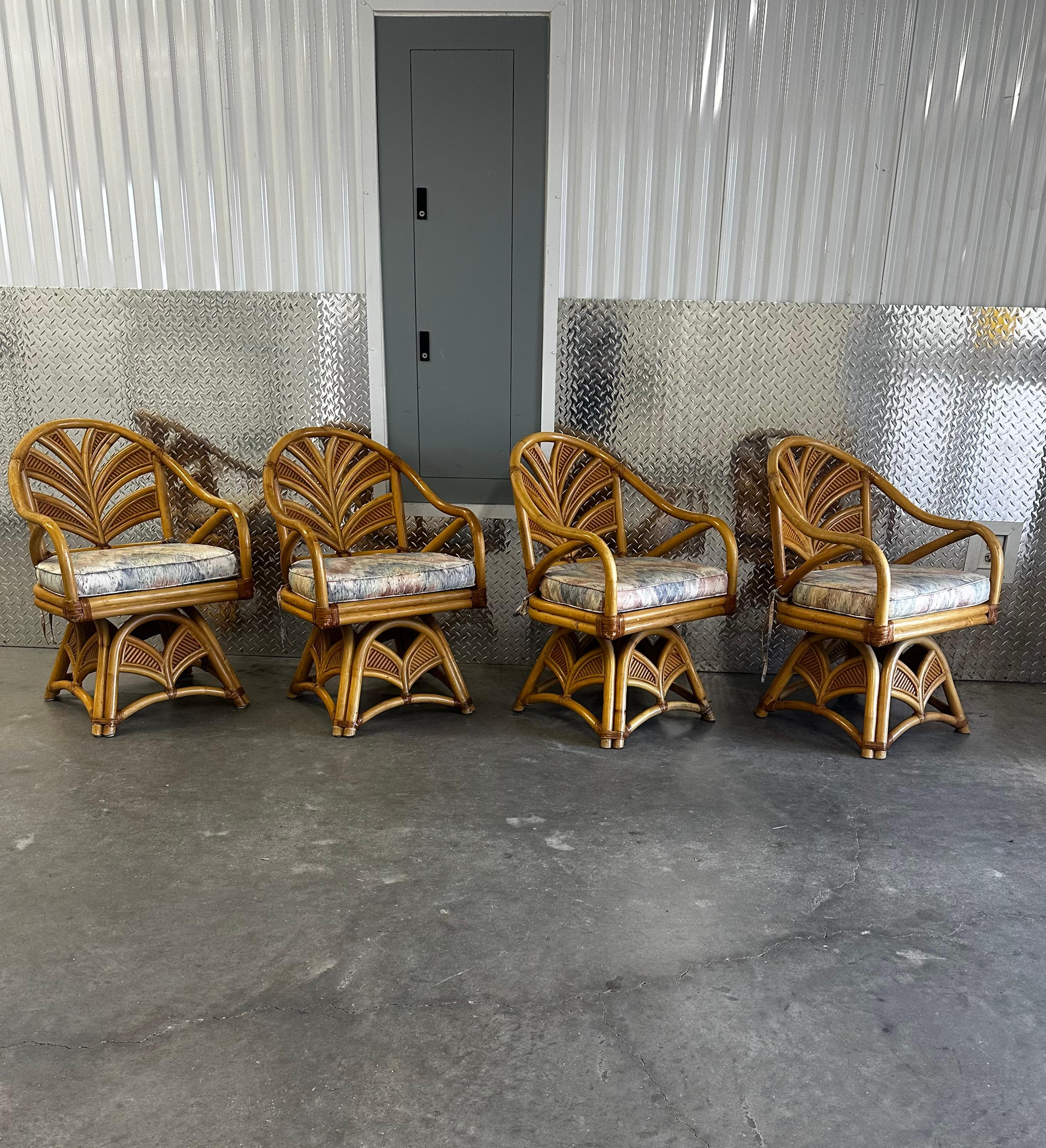 American 1970s Rattan Palms Reed Pedestal Pastel Swivel Dining Chairs , Set of 4 For Sale