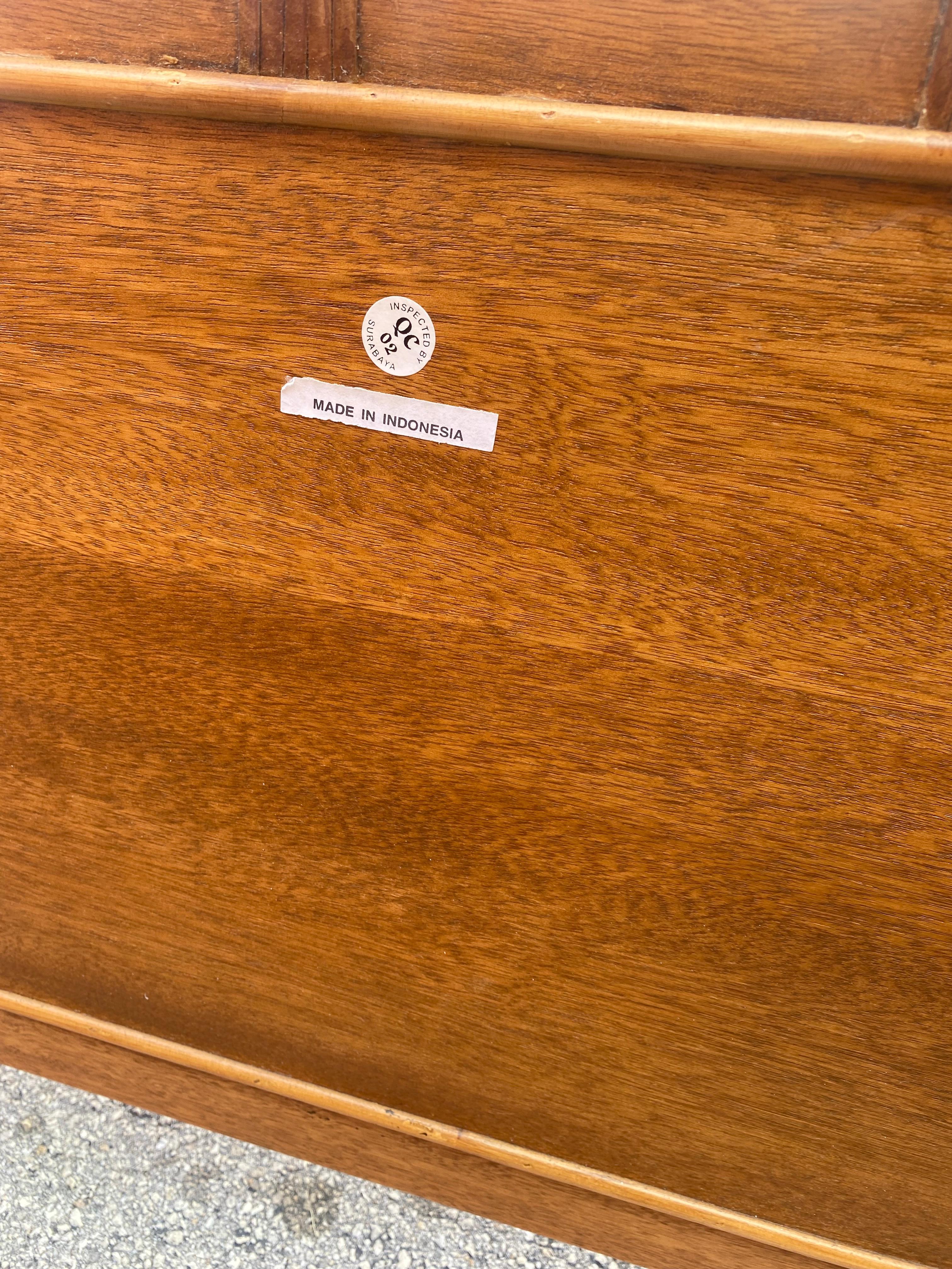 1970s Rattan and Wood Queen Bed Frame 8