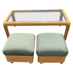 1970er Rattan Schilfrohr Kaffeehocker Tisch, Satz von 3