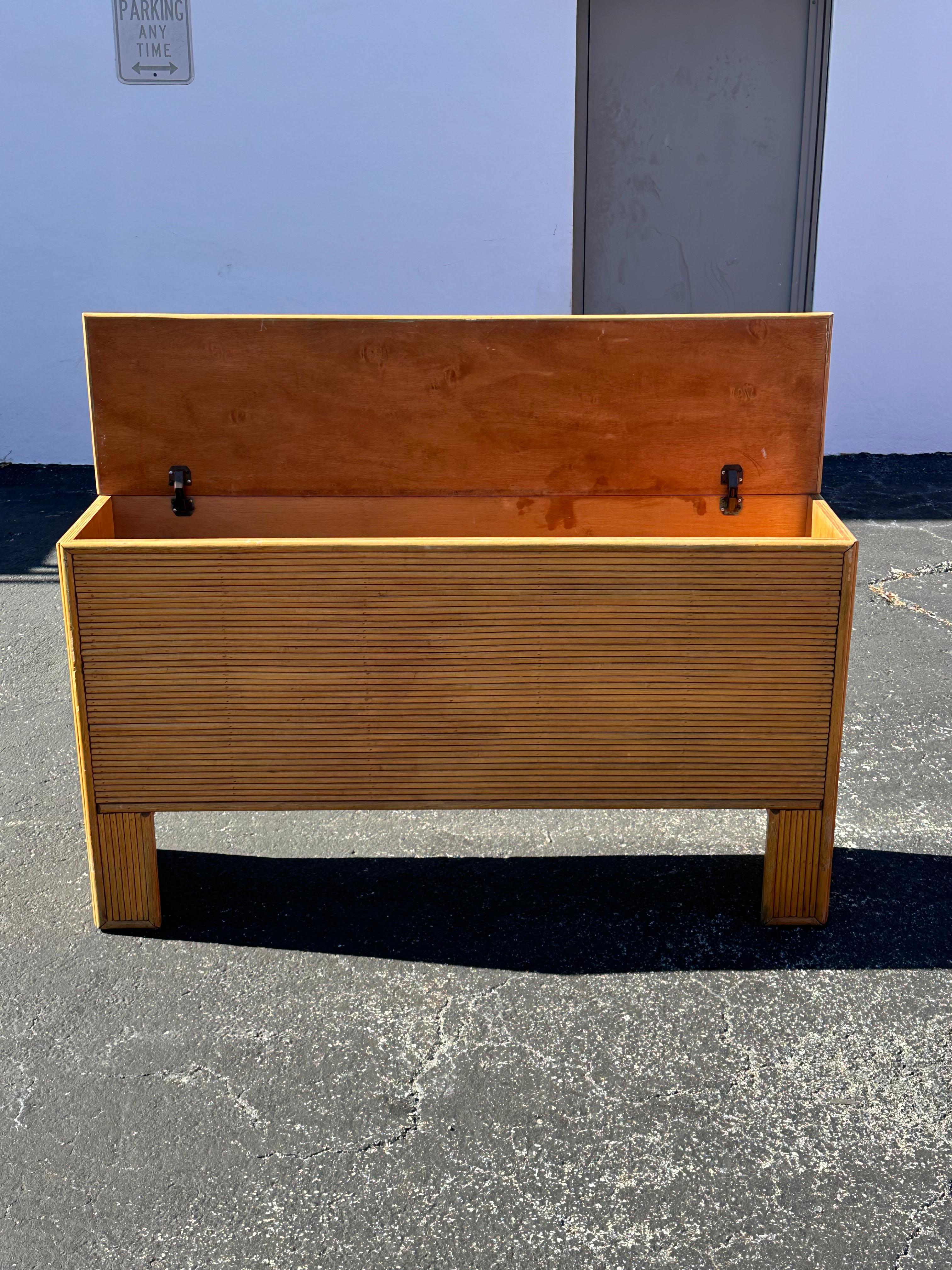 Late 20th Century 1970s Rattan Reed Wood Console Storage Trunk Table For Sale