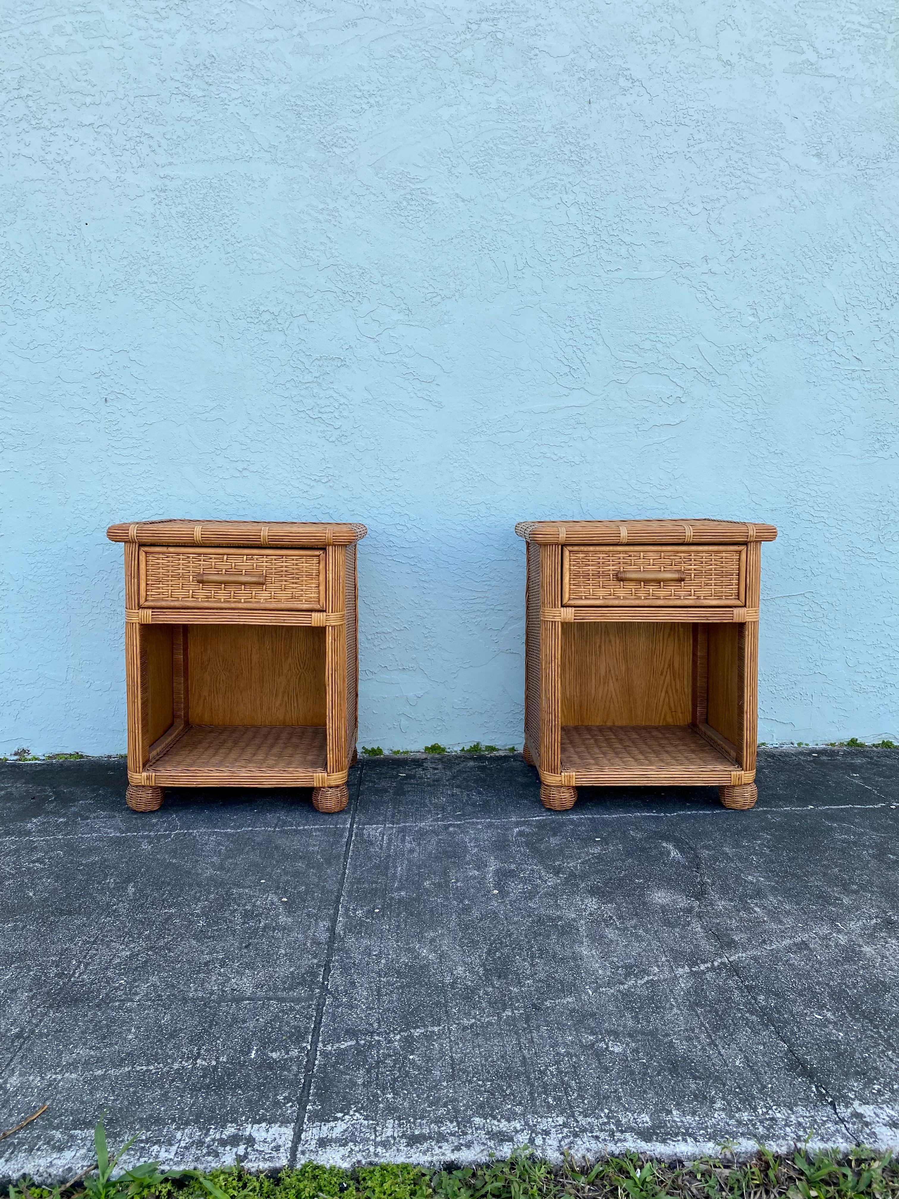 On offer on this occasion is one of the most stunning, rattan nightstands or end tables you could hope to find. Outstanding design is exhibited throughout. The beautiful set is statement piece and packed with personality!  Just look at the gorgeous