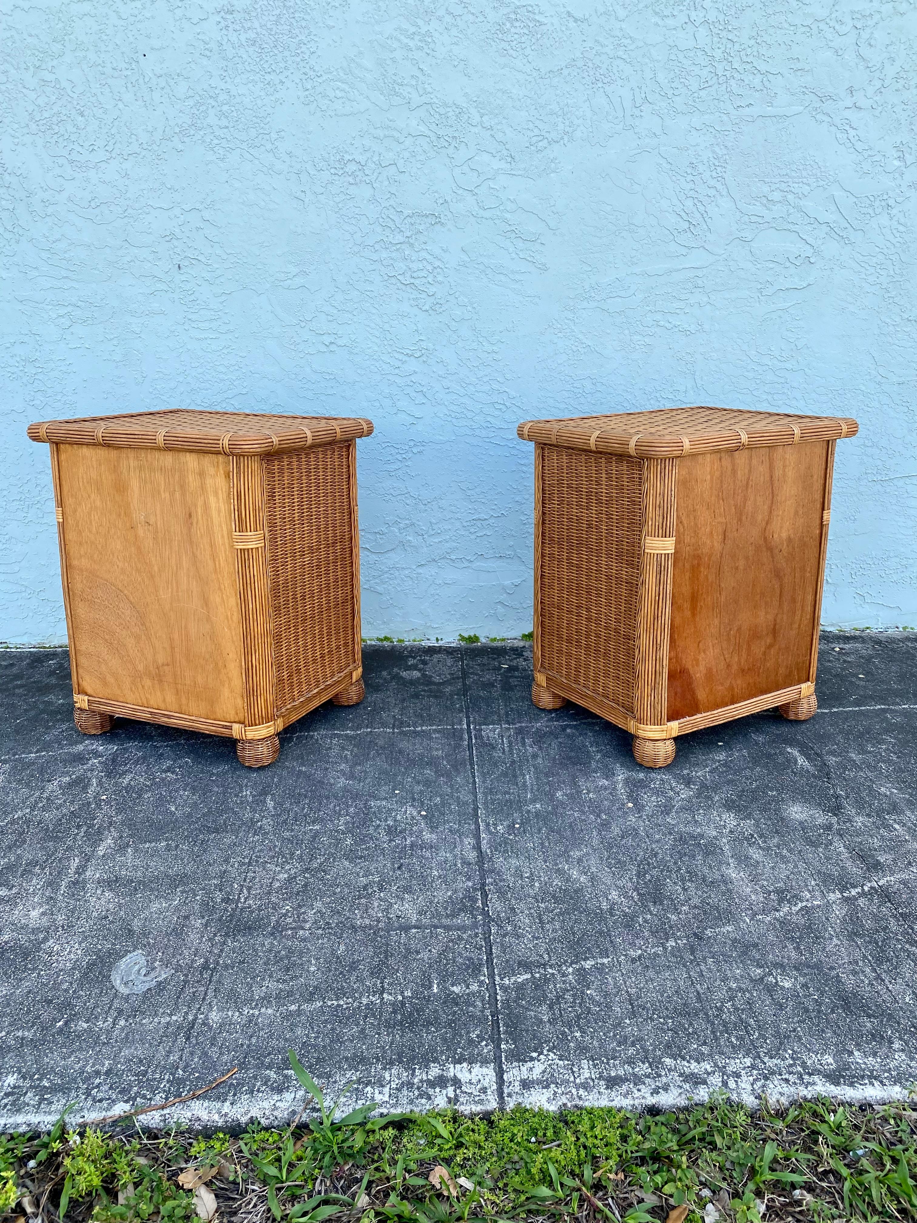 1970s Rattan Wicker End Tables Night Stands, Set of 2 In Good Condition For Sale In Fort Lauderdale, FL
