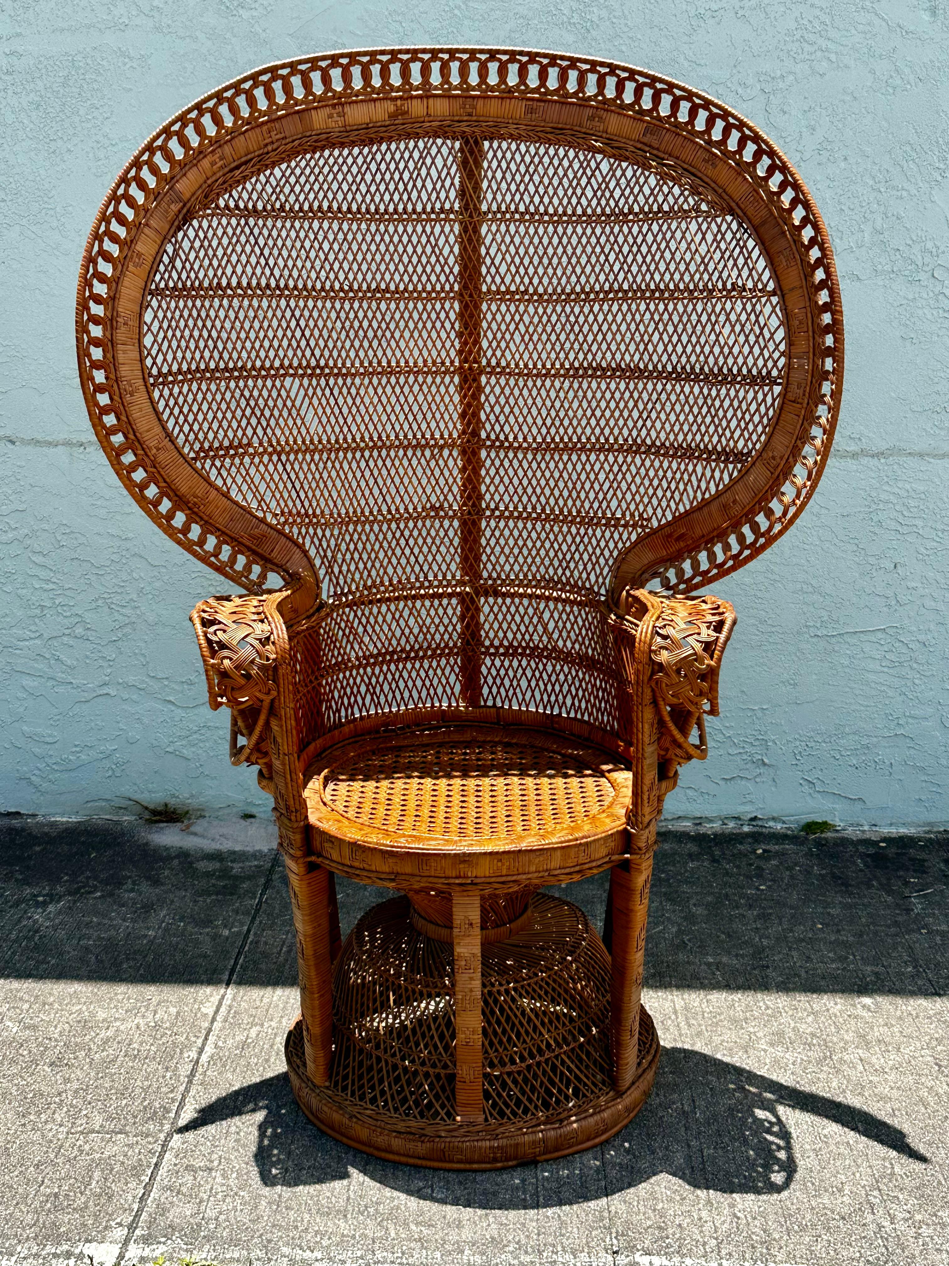 Chaise paon 
