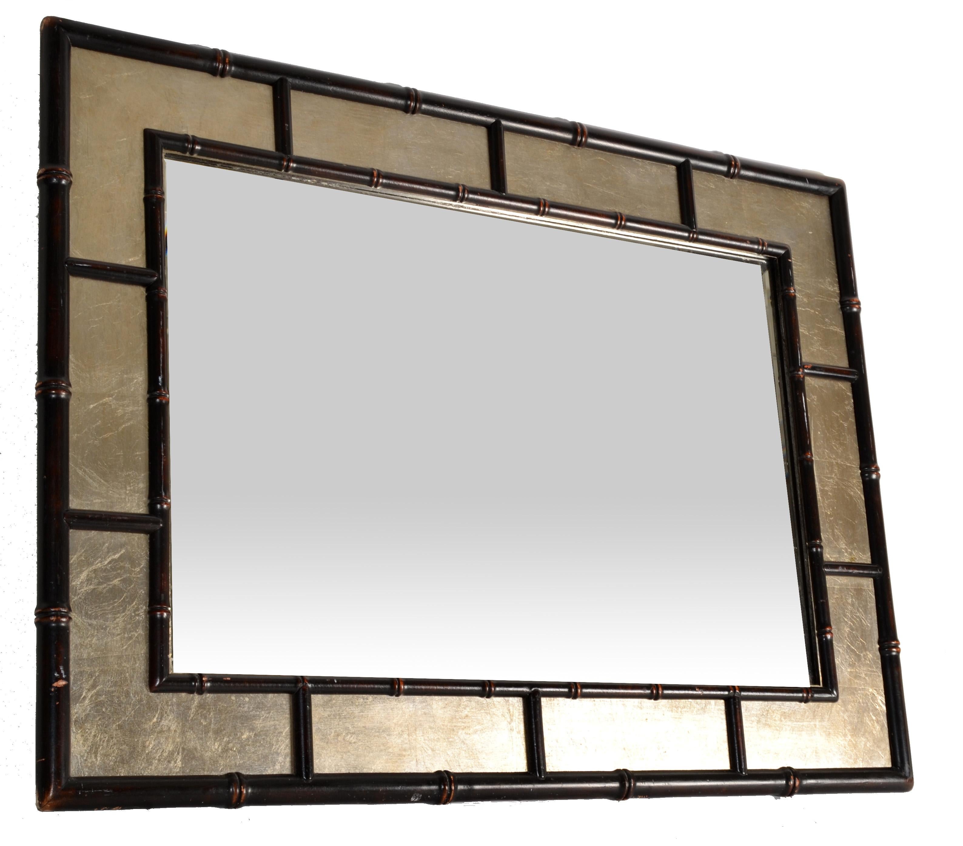 1970 Rectangle Silver and Brown Faux Bamboo Wood Wall Mirror Mid-Century Modern (Miroir mural en bois de bambou) en vente 10