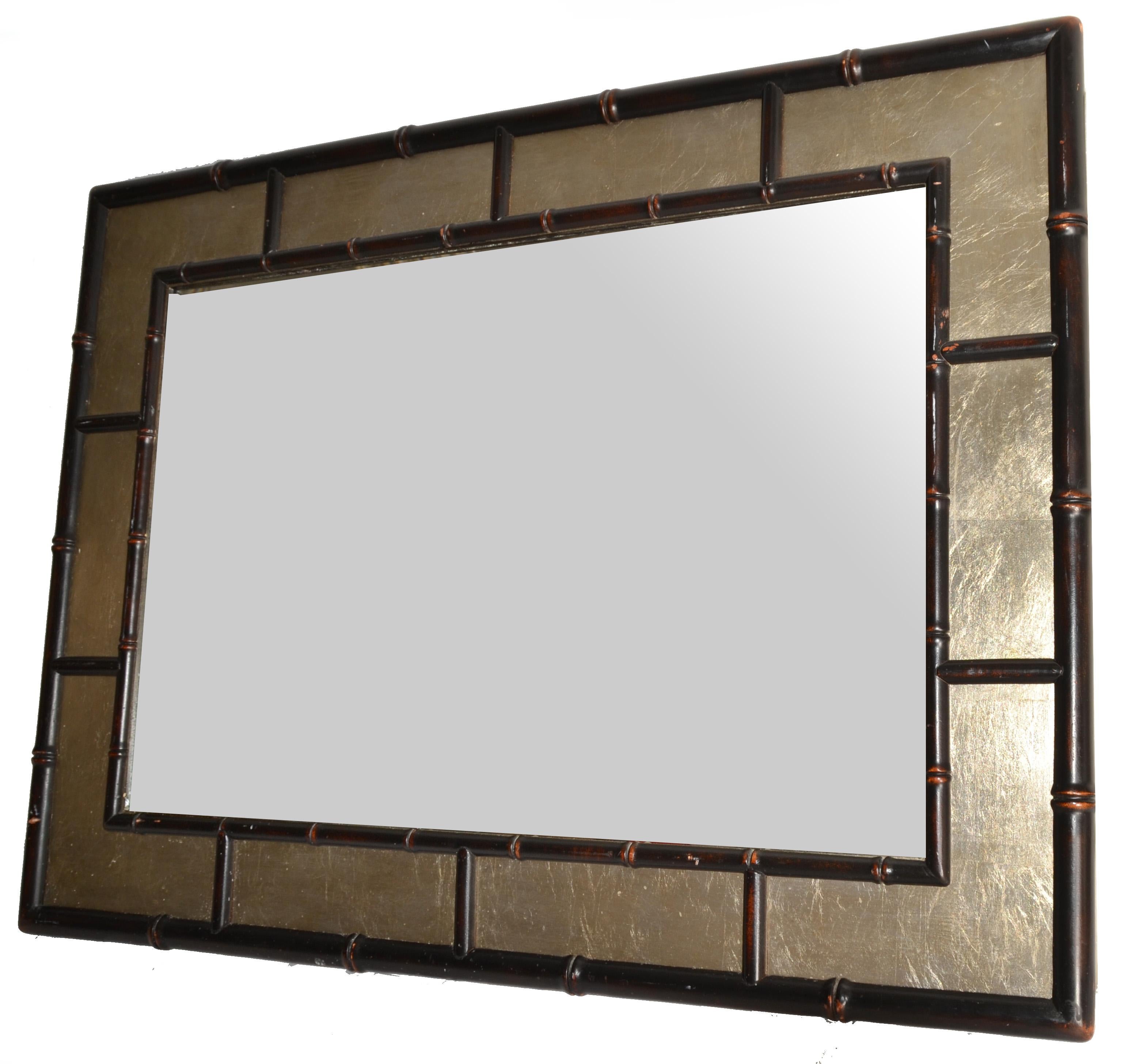 Bohème 1970 Rectangle Silver and Brown Faux Bamboo Wood Wall Mirror Mid-Century Modern (Miroir mural en bois de bambou) en vente
