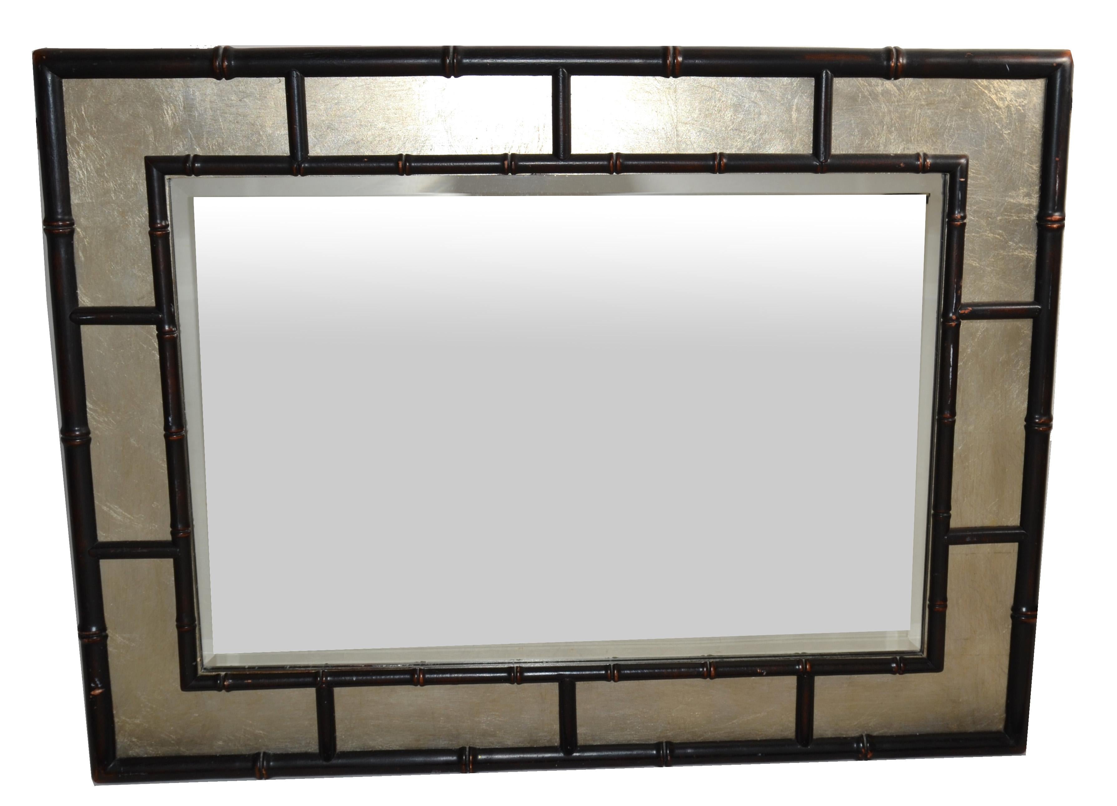 Américain 1970 Rectangle Silver and Brown Faux Bamboo Wood Wall Mirror Mid-Century Modern (Miroir mural en bois de bambou) en vente