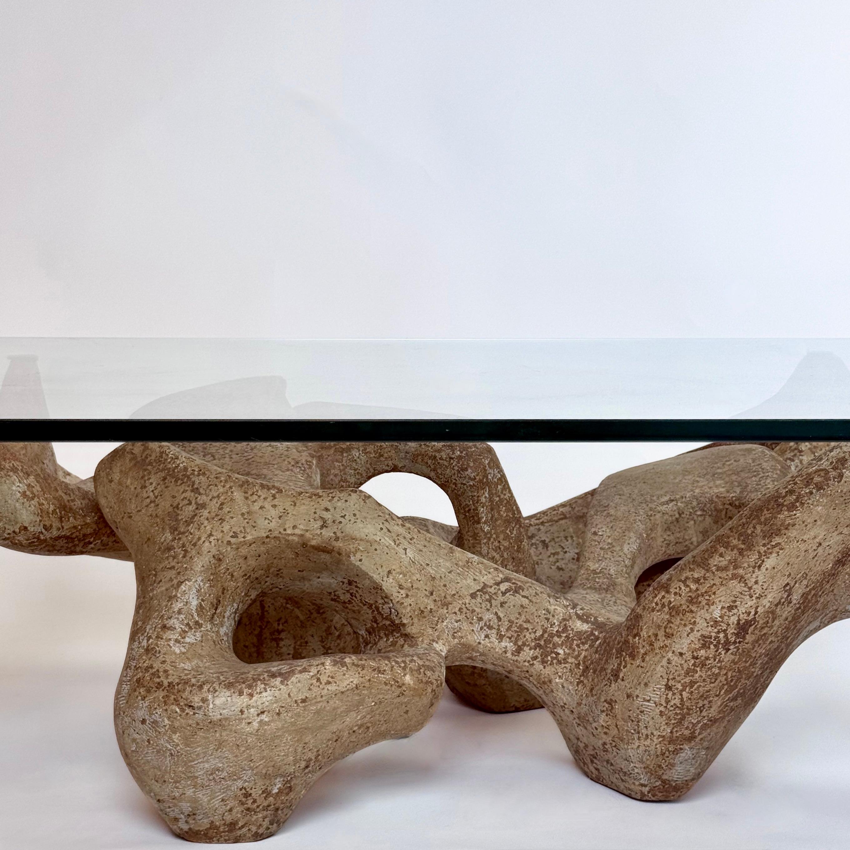 Mesa de centro rectangular de cemento y cristal transparente de los años 70, por Claudio Trevi en Bueno estado para la venta en Firenze, Tuscany