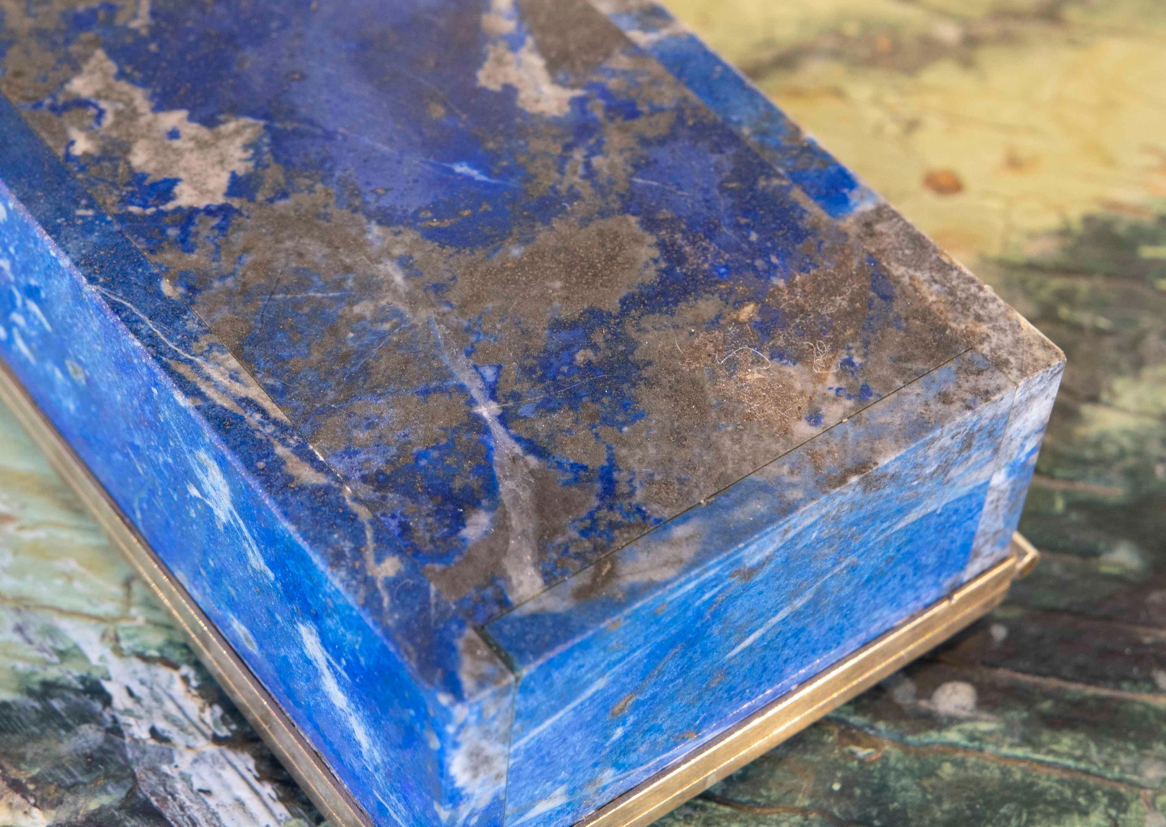 Boîte rectangulaire en métal et lapis-lazuli des années 1970  en vente 7
