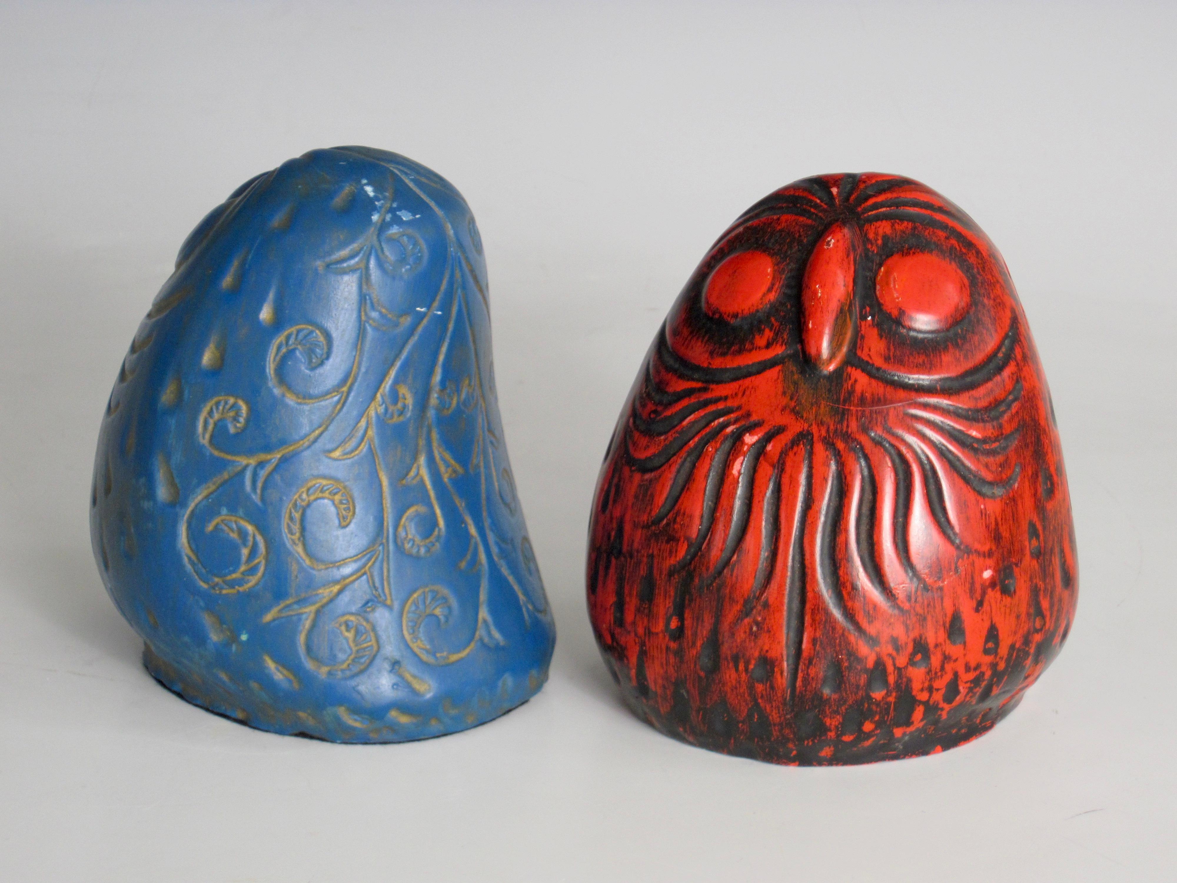 1970s Red and Blue Owl Sculpture Pair 1