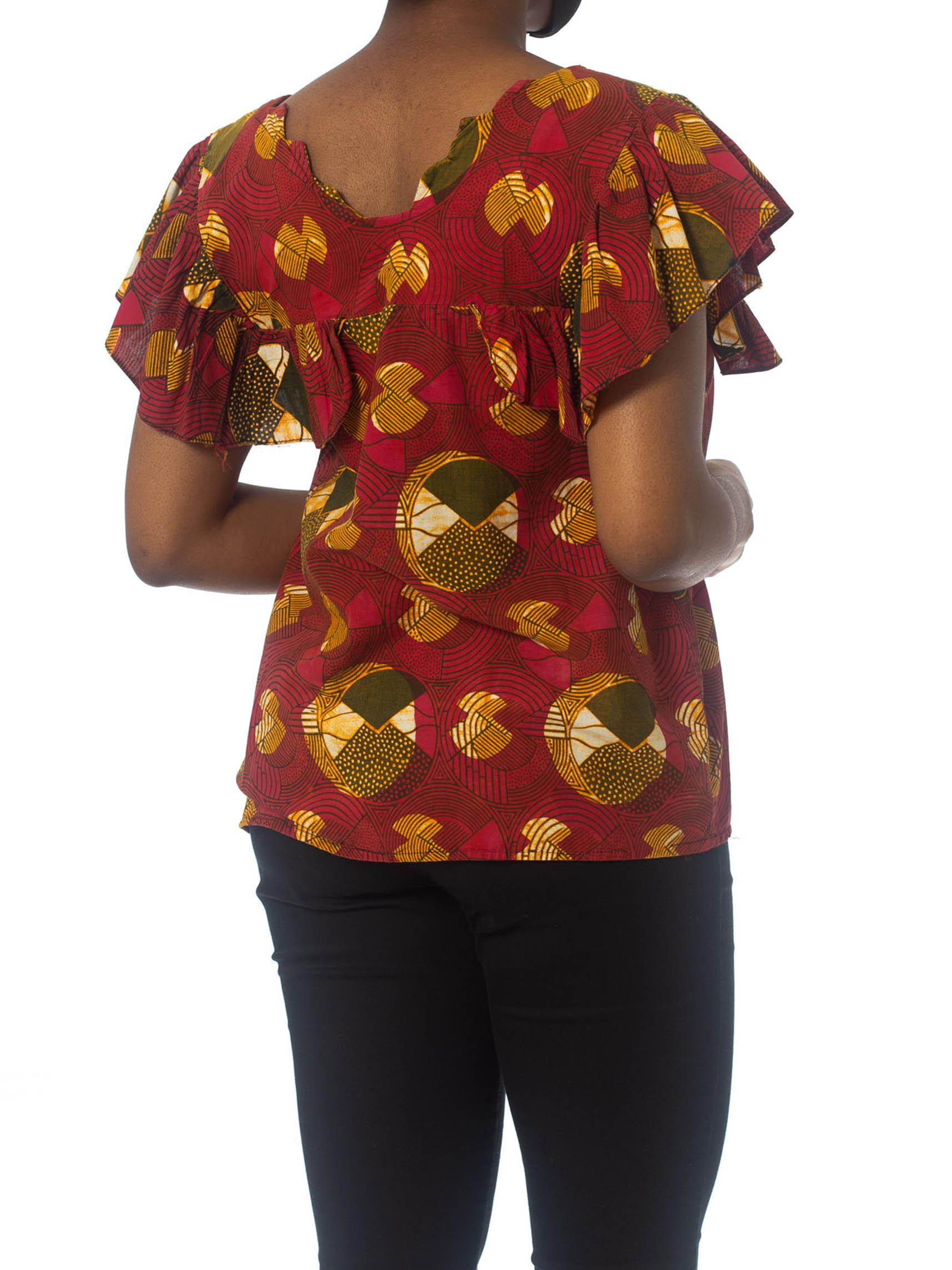 1970S Red Cotton African Batik Wax Printed Top In Excellent Condition For Sale In New York, NY