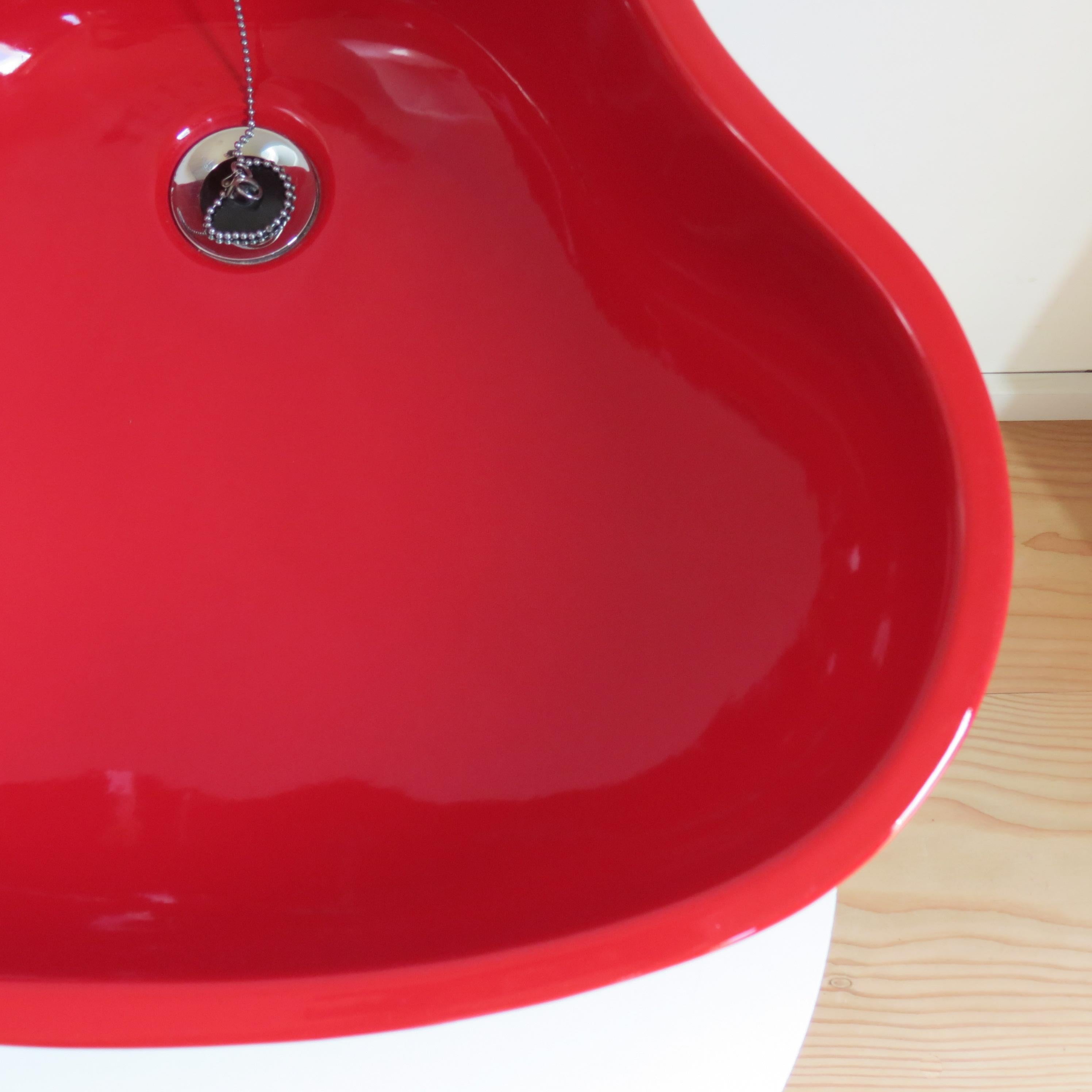 1970s Red Enamelled Bathroom Sink 6