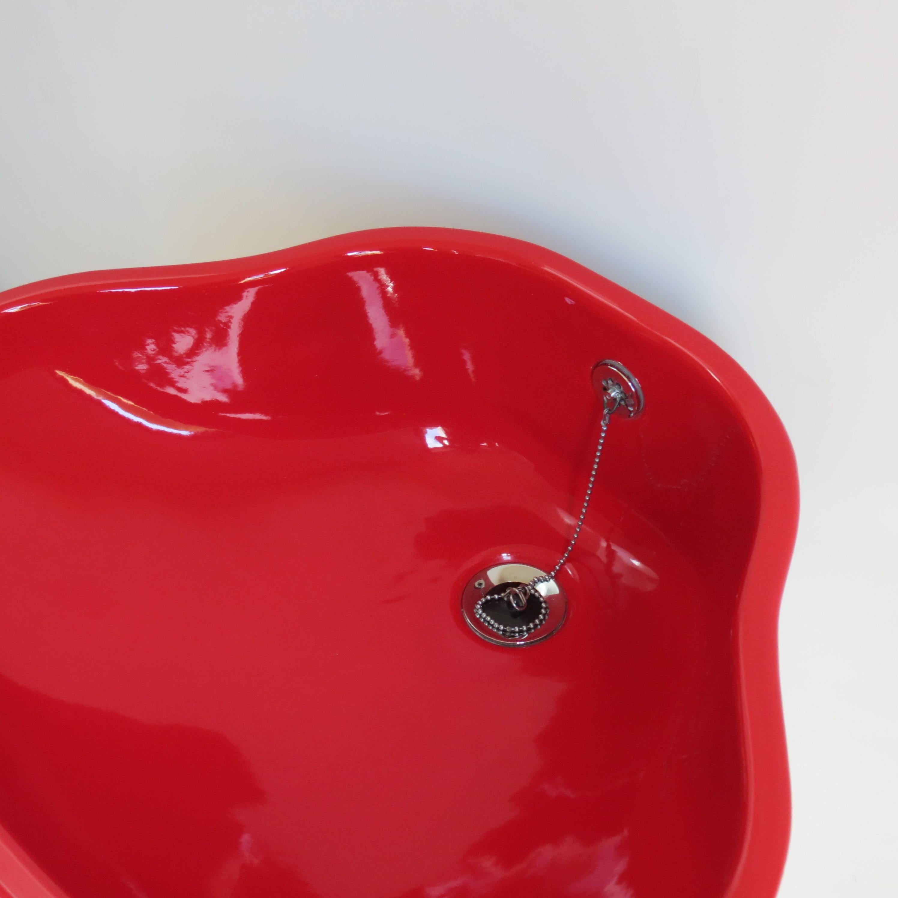 English 1970s Red Enamelled Bathroom Sink